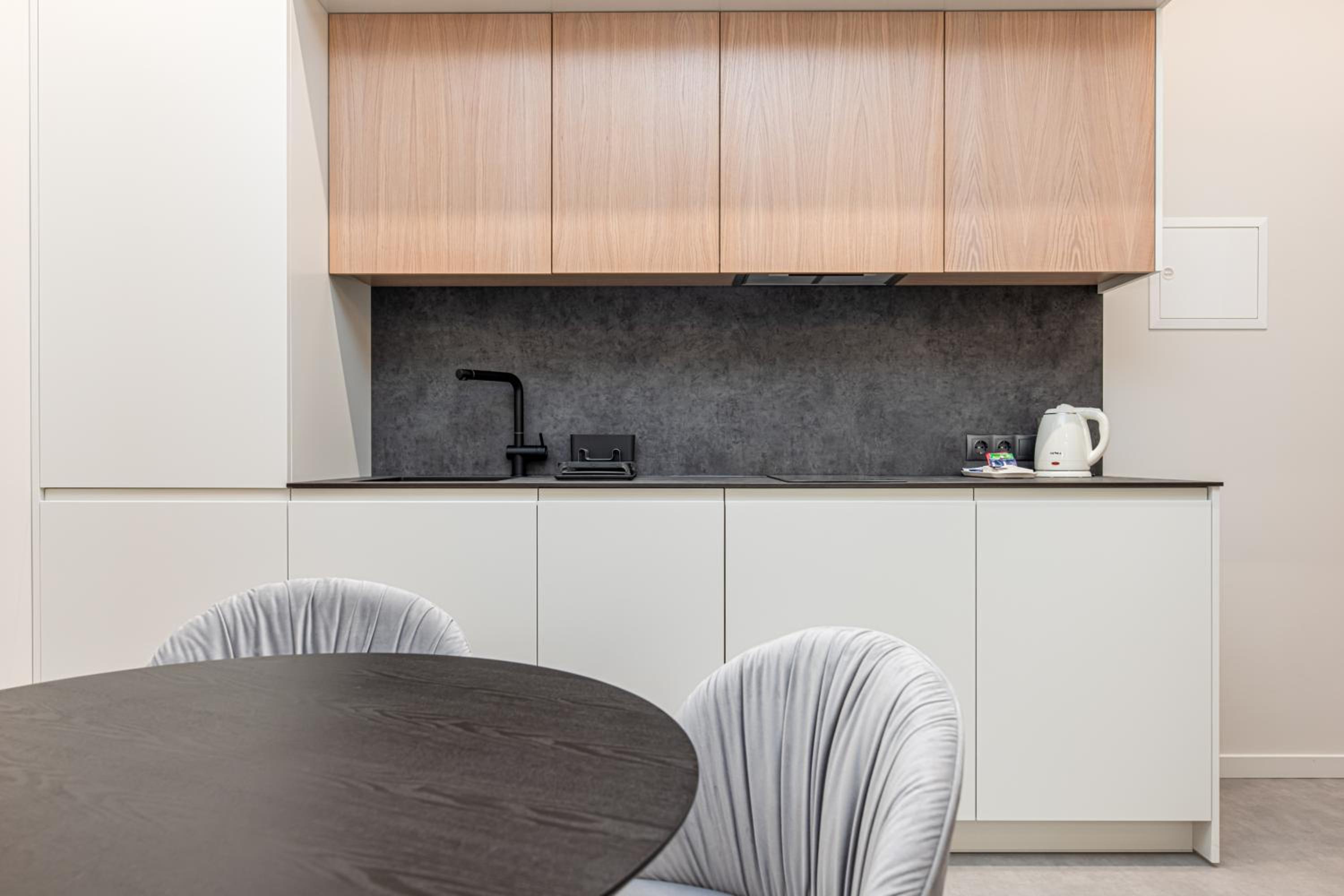 One-Bedroom Apartment - Photo 25