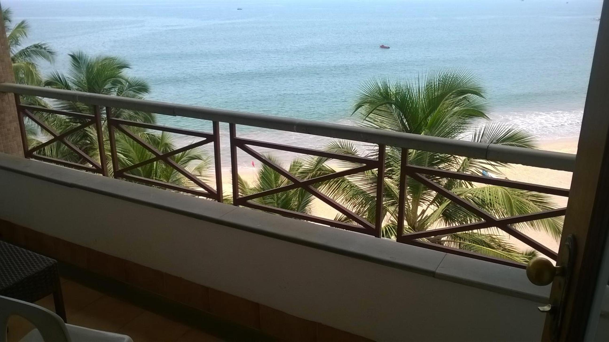 Deluxe Double or Twin Room with Sea View - 15% Discount on Food & Beverages (Not Applicable on Room Service) - Photo 12