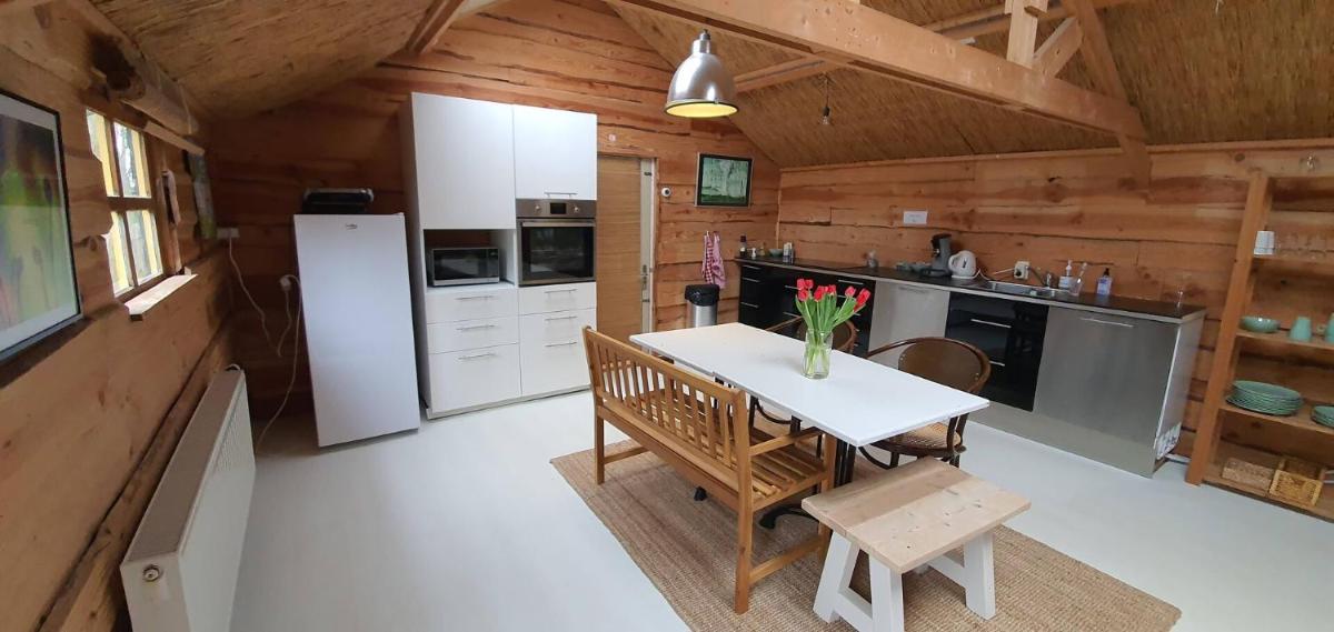 One-Bedroom Bungalow photo 1