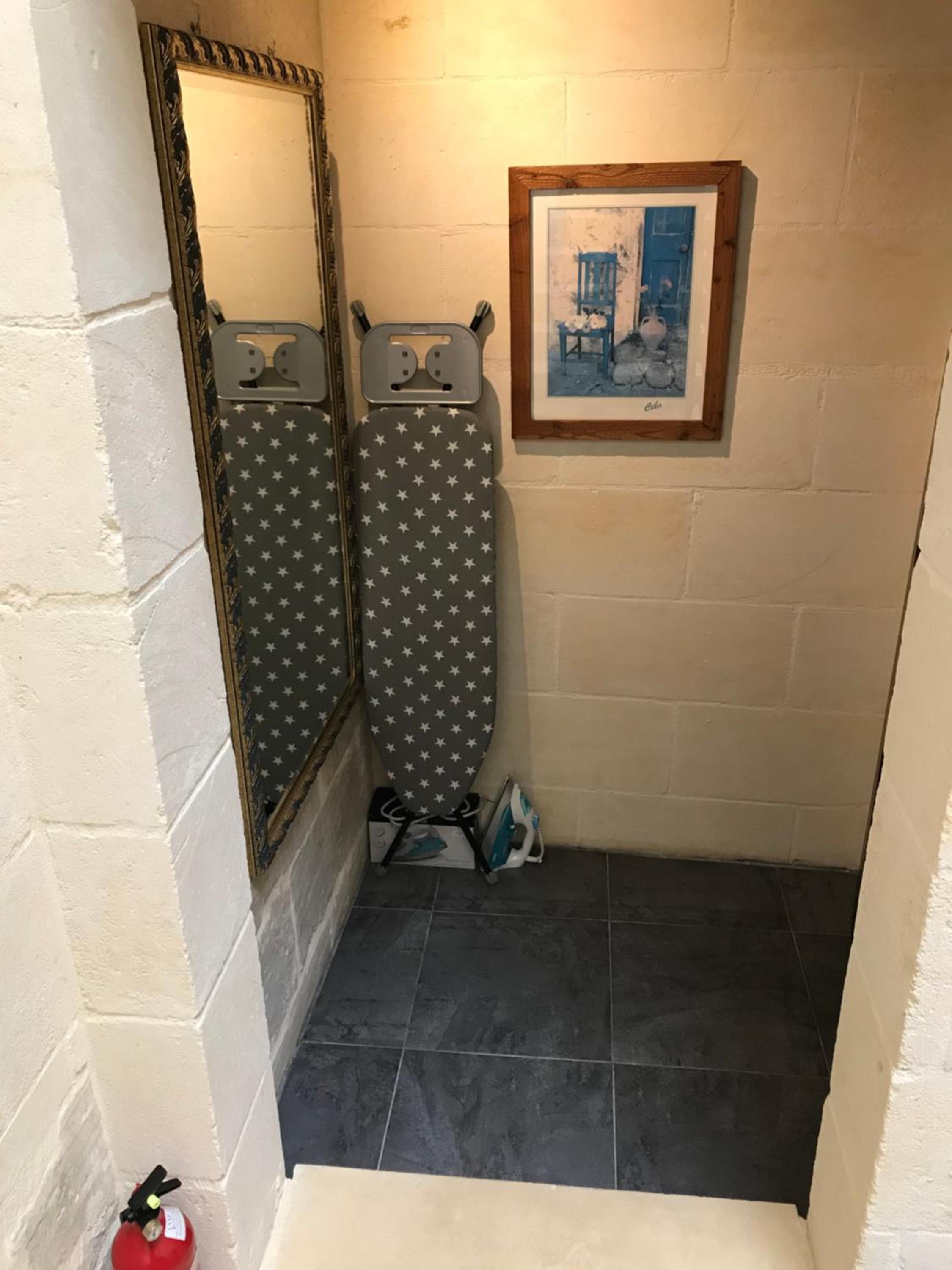 Double Room - Photo 22