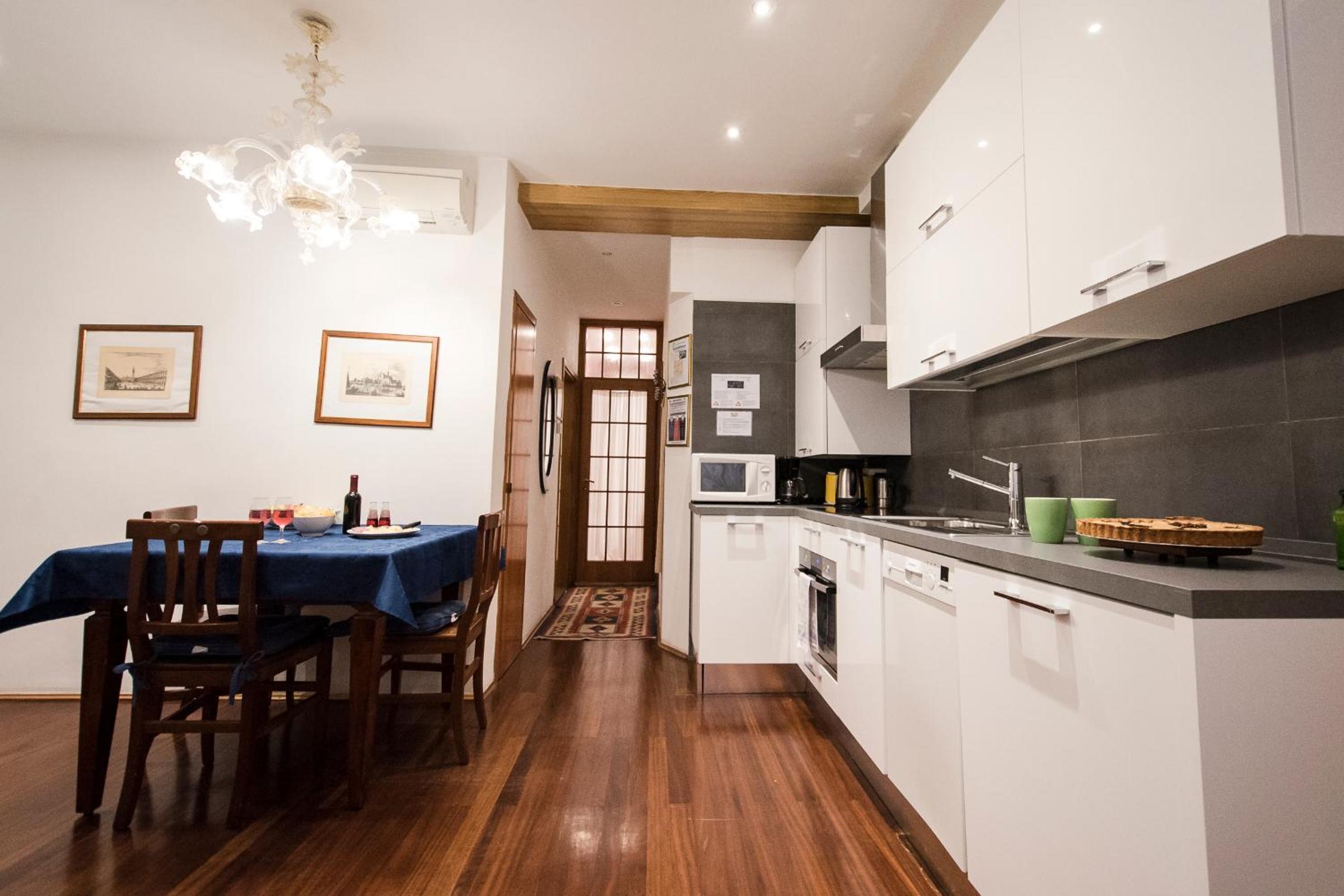 Two-Bedroom Apartment - Salizzada del Spezier photo 2