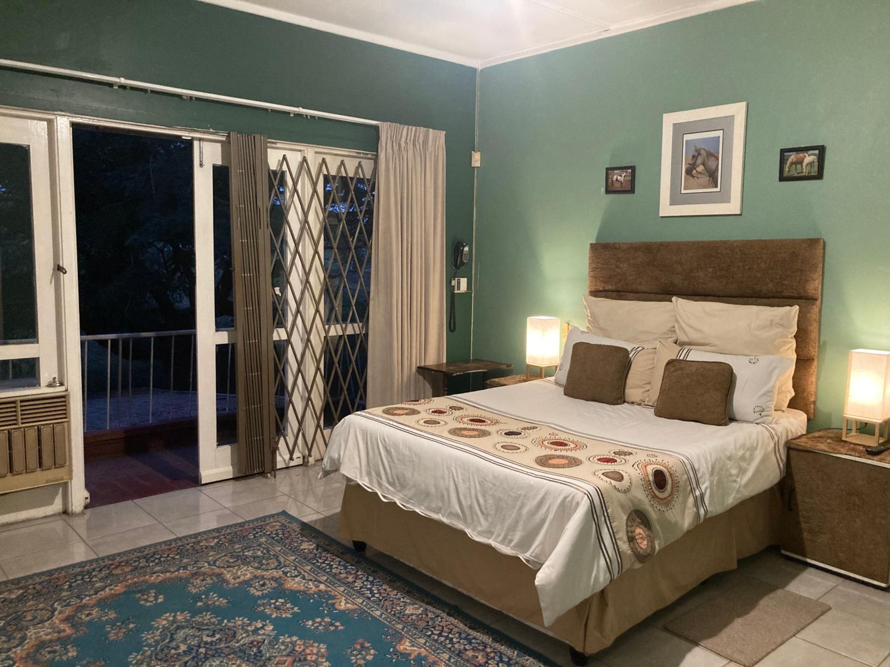 Deluxe Double Room With Balcony photo 3