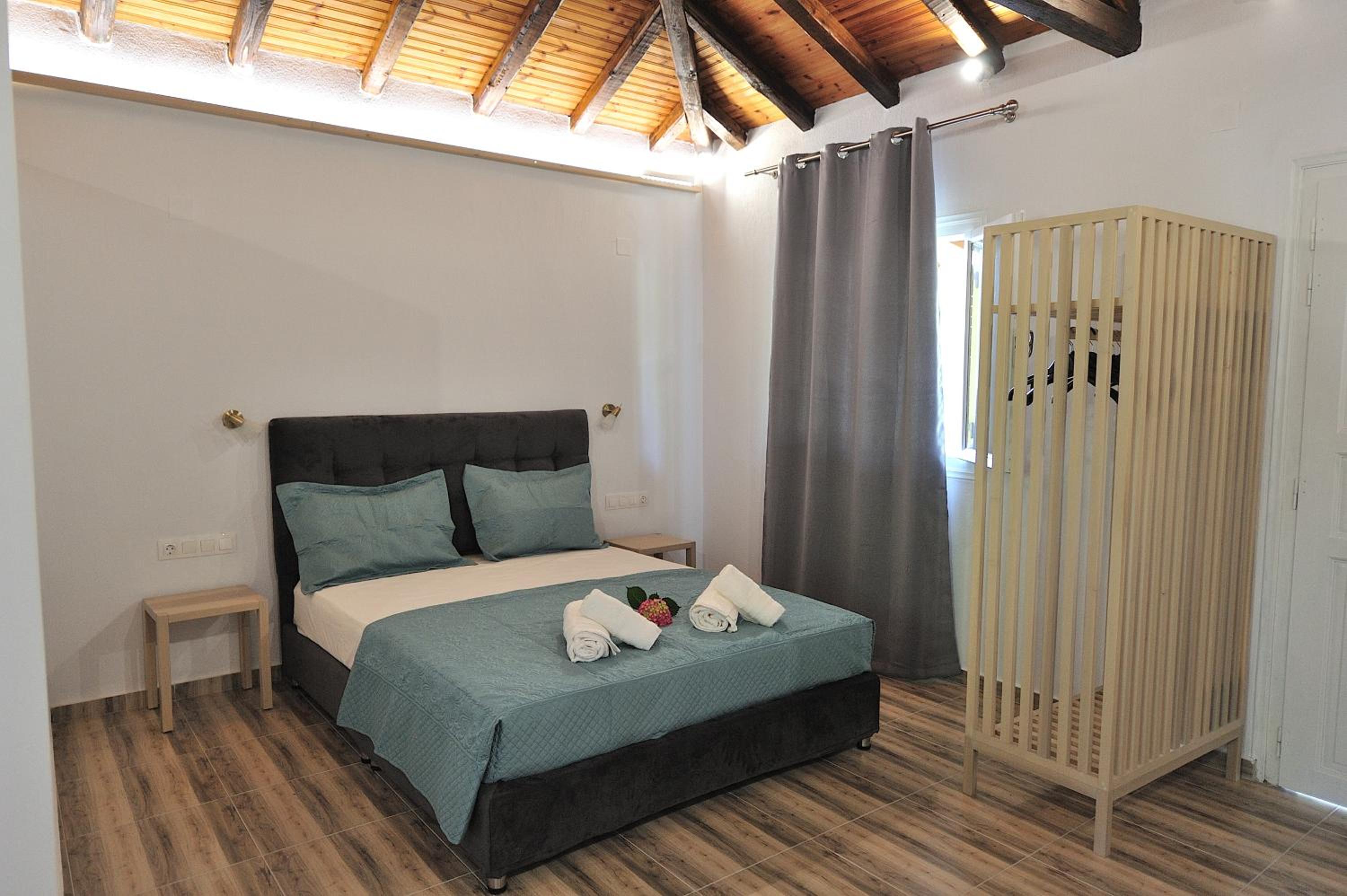 Triple Room with Terrace photo 1