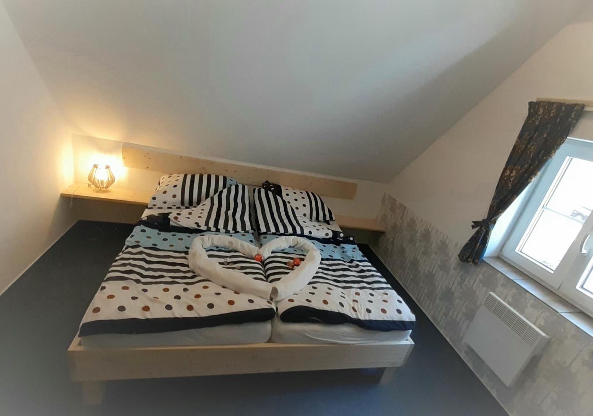 Apartment with Forest View - Photo 11