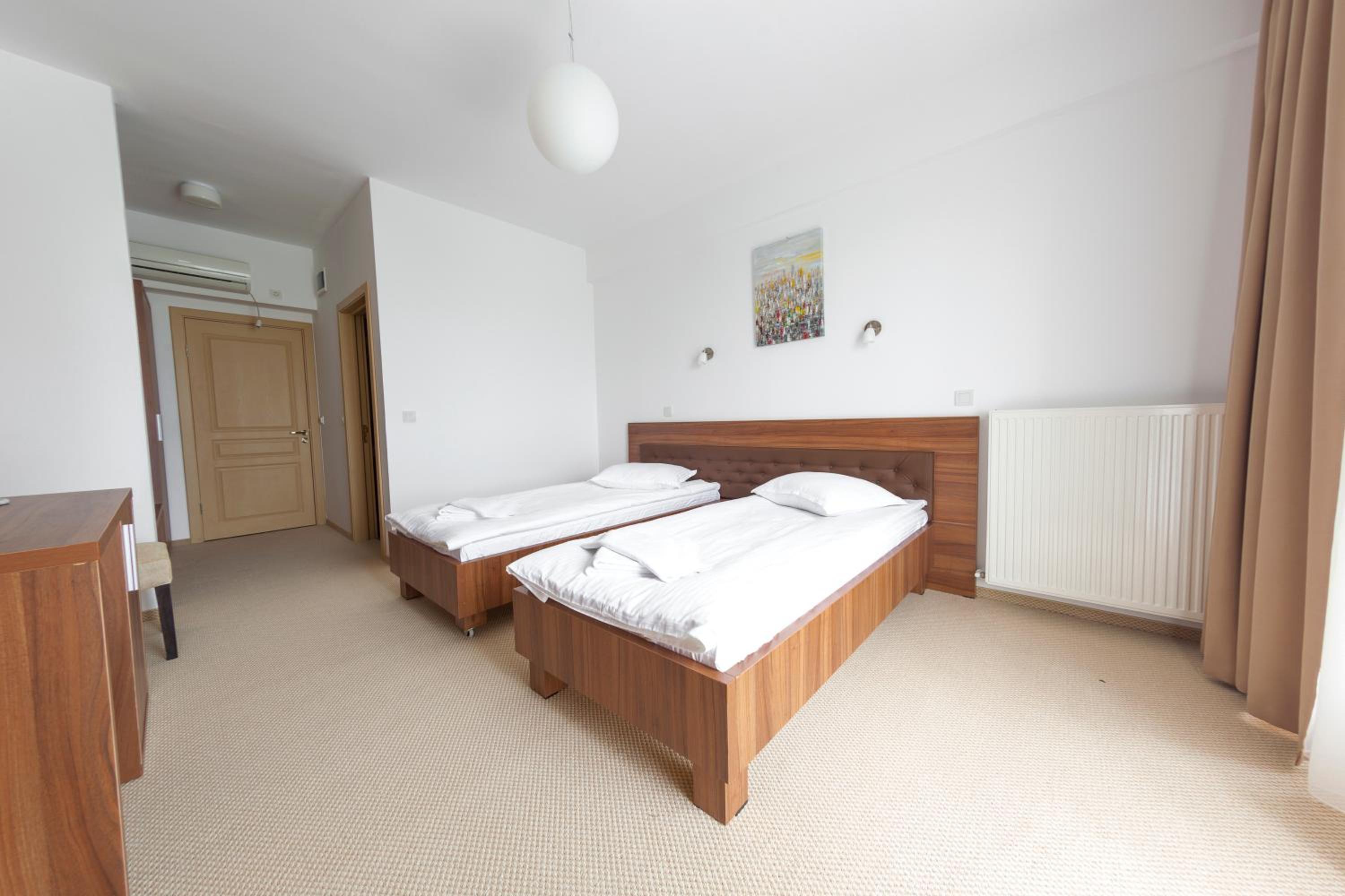Twin Room - Photo 4