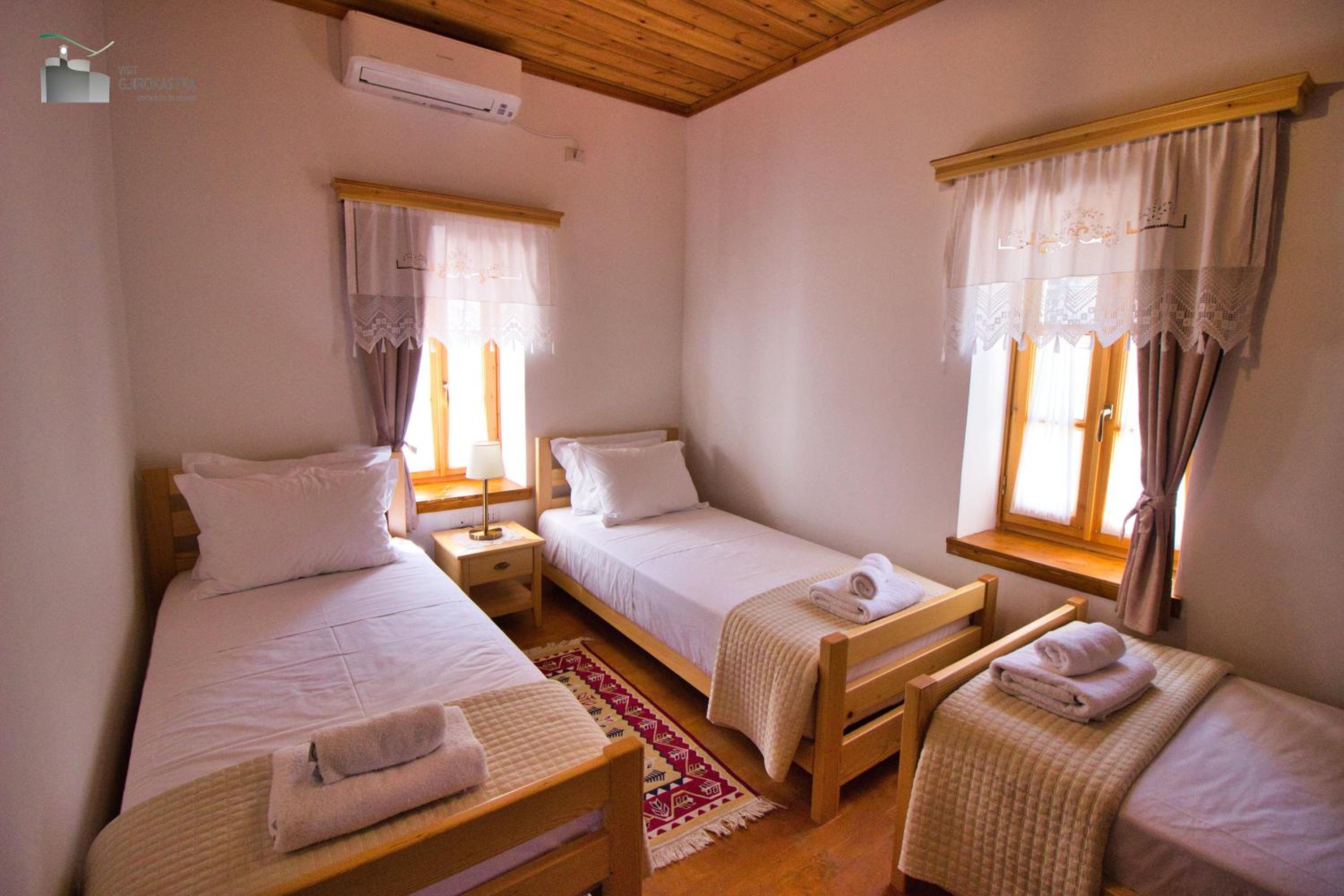 Deluxe Triple Room photo 3