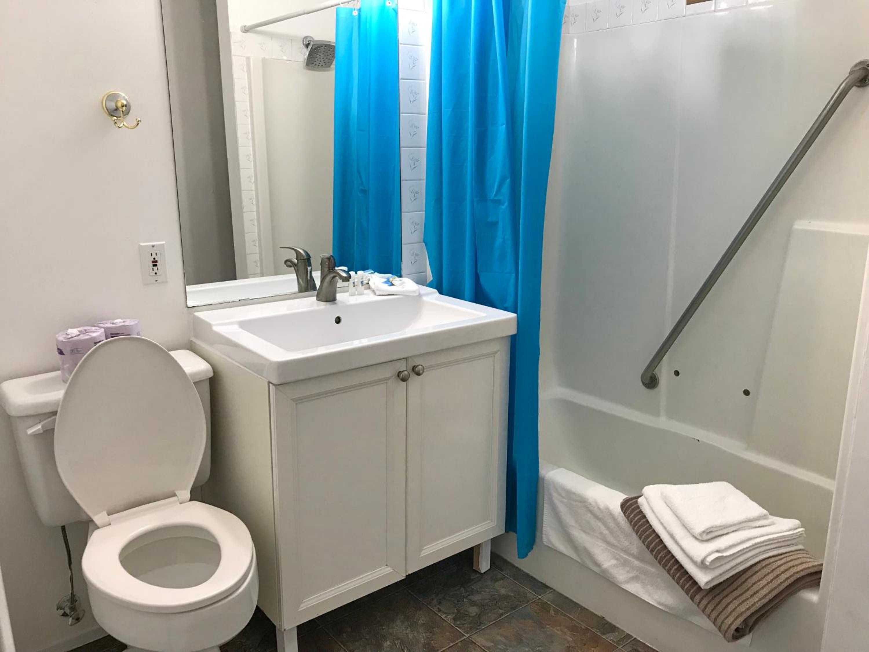 Queen Studio - Disability Access - Photo 4