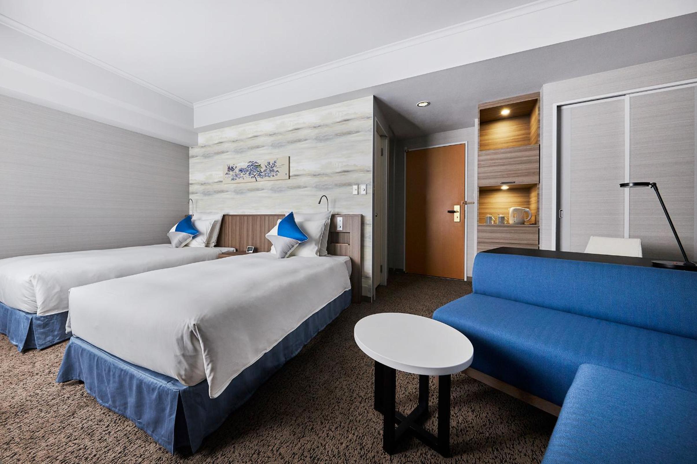 Premium Twin Room - Photo 1