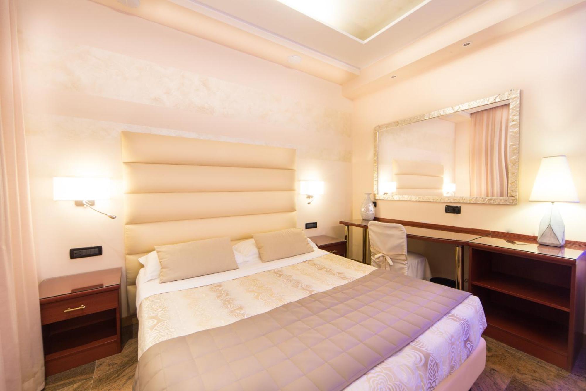 Superior Double Room - Photo 5
