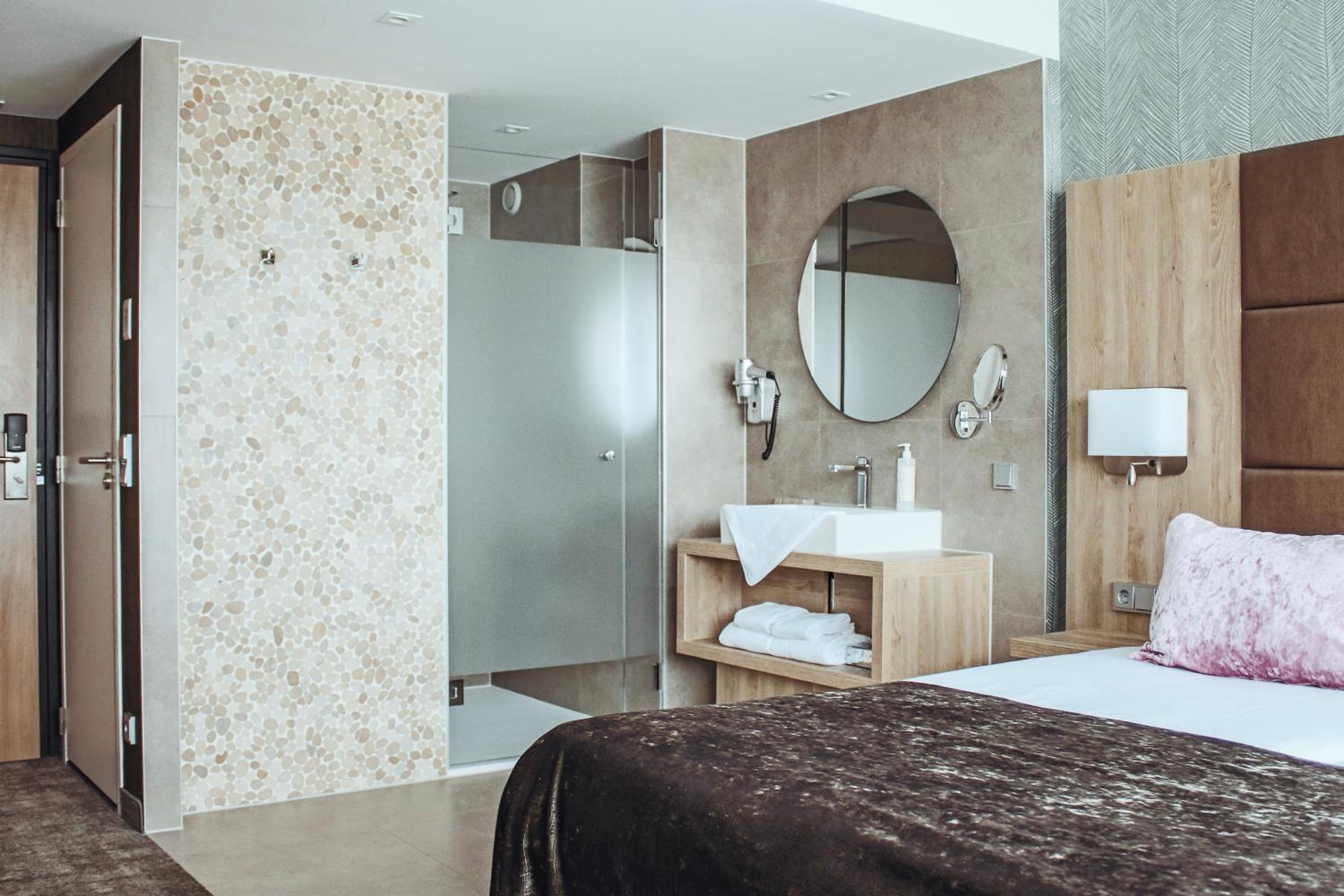 Comfort Double Room with Shower photo 2