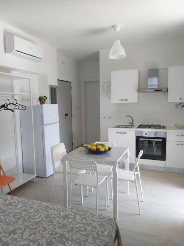 One-Bedroom House photo 2