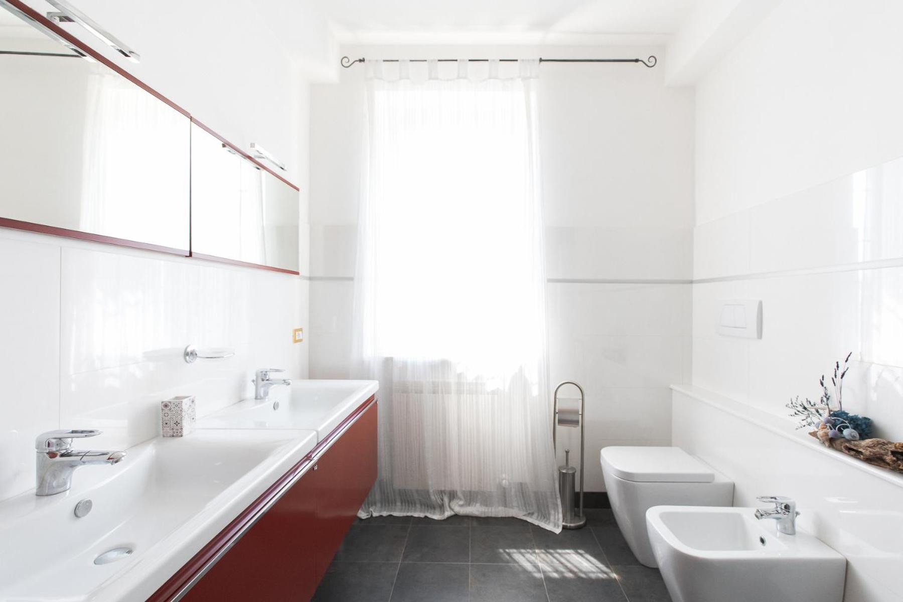 Double Room - Photo 7