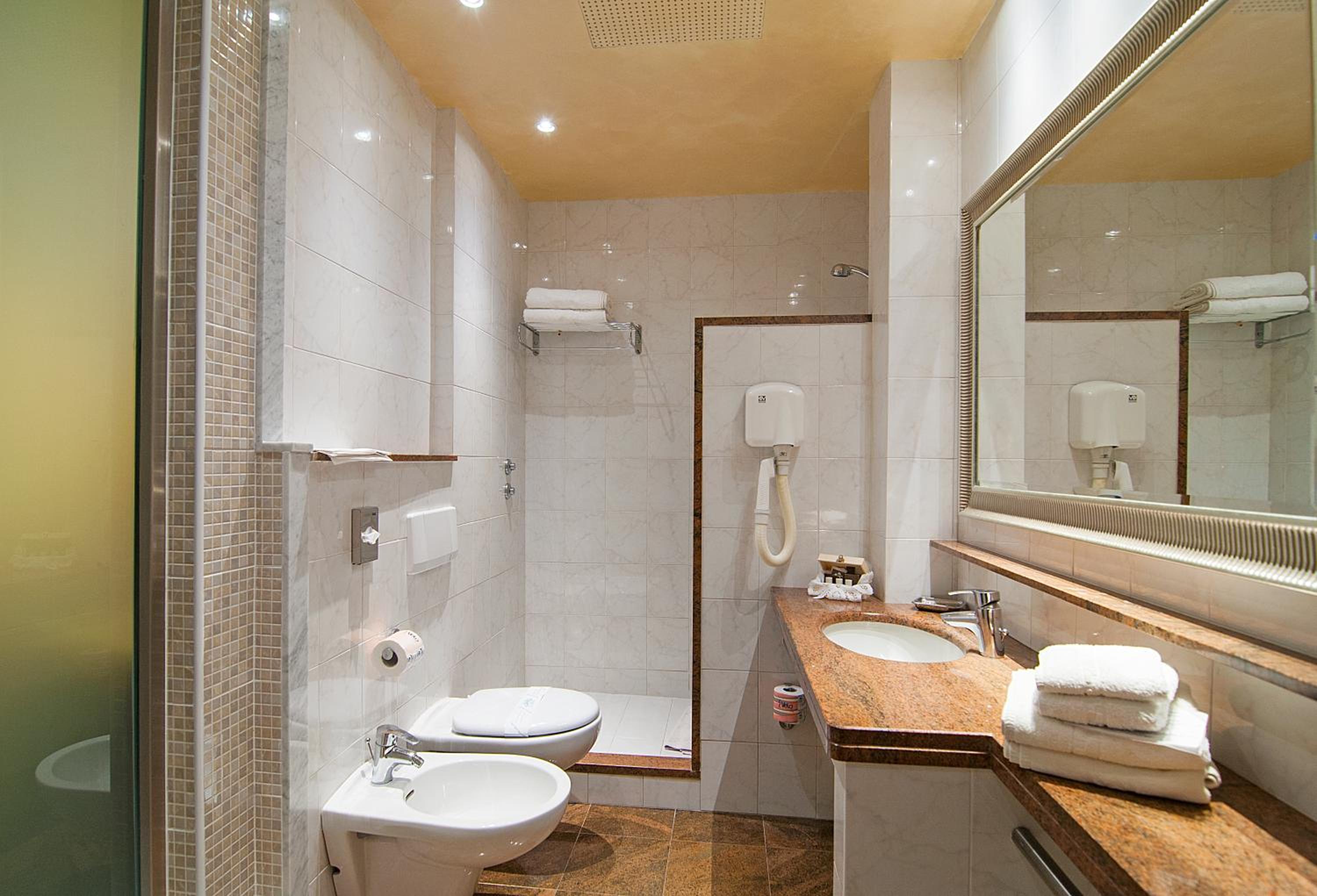 Superior Double Room - Photo 3