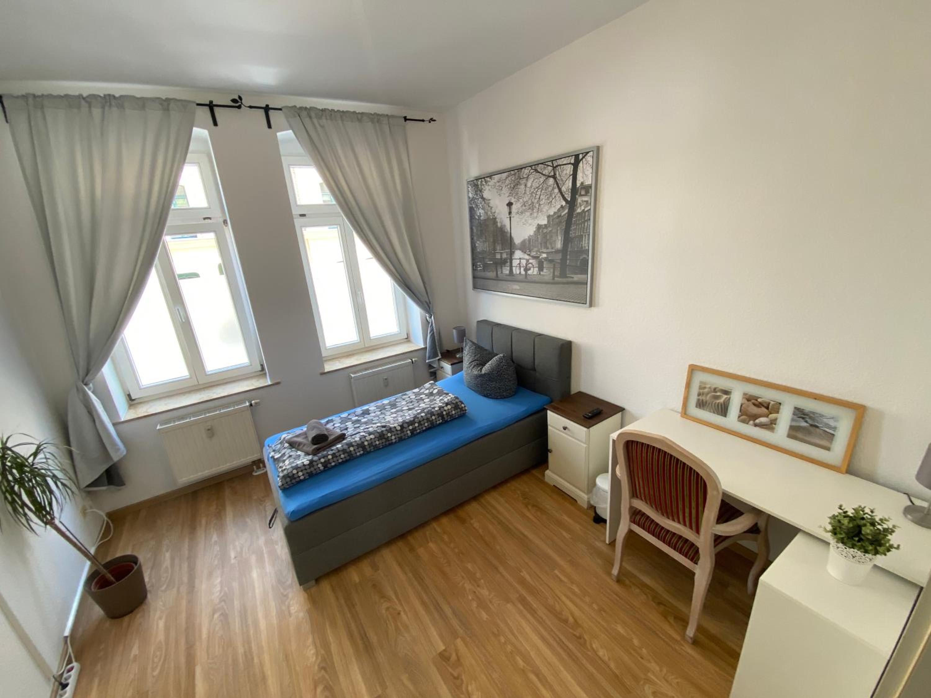 Single Apartment with Balcony photo 1