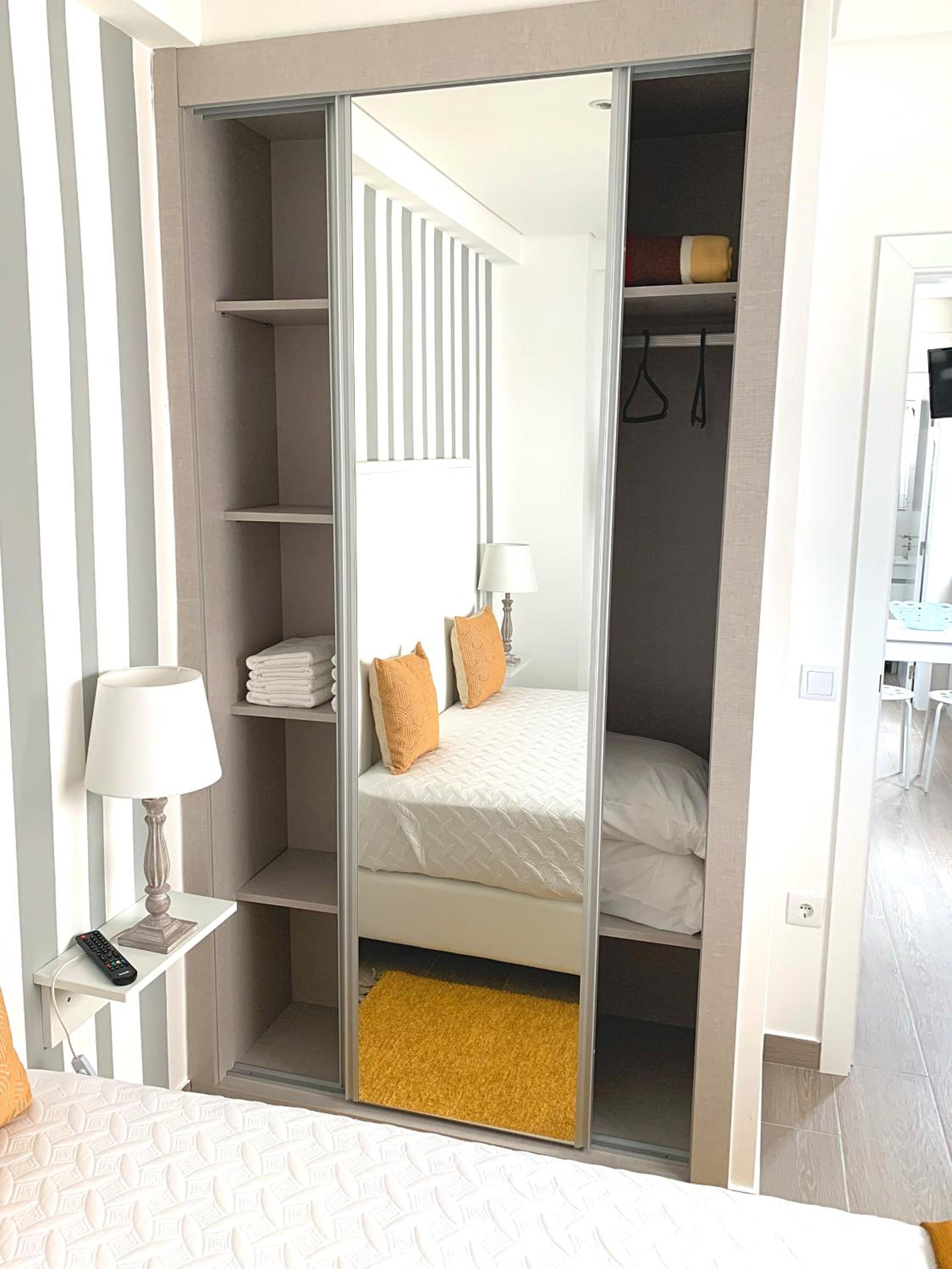 One-Bedroom House - Photo 67