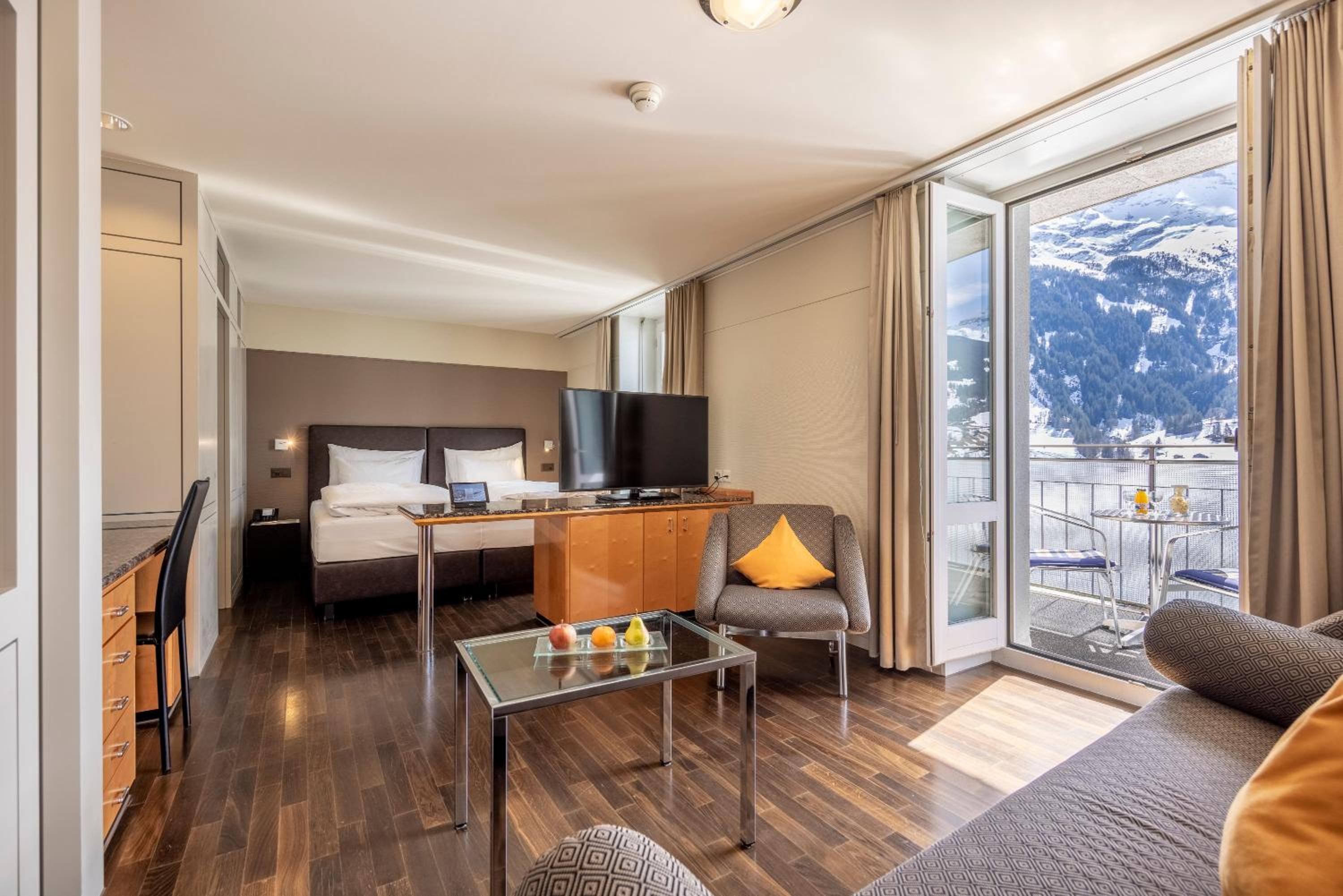 Deluxe Double or Twin Room - Eiger View with A/C - Photo 2