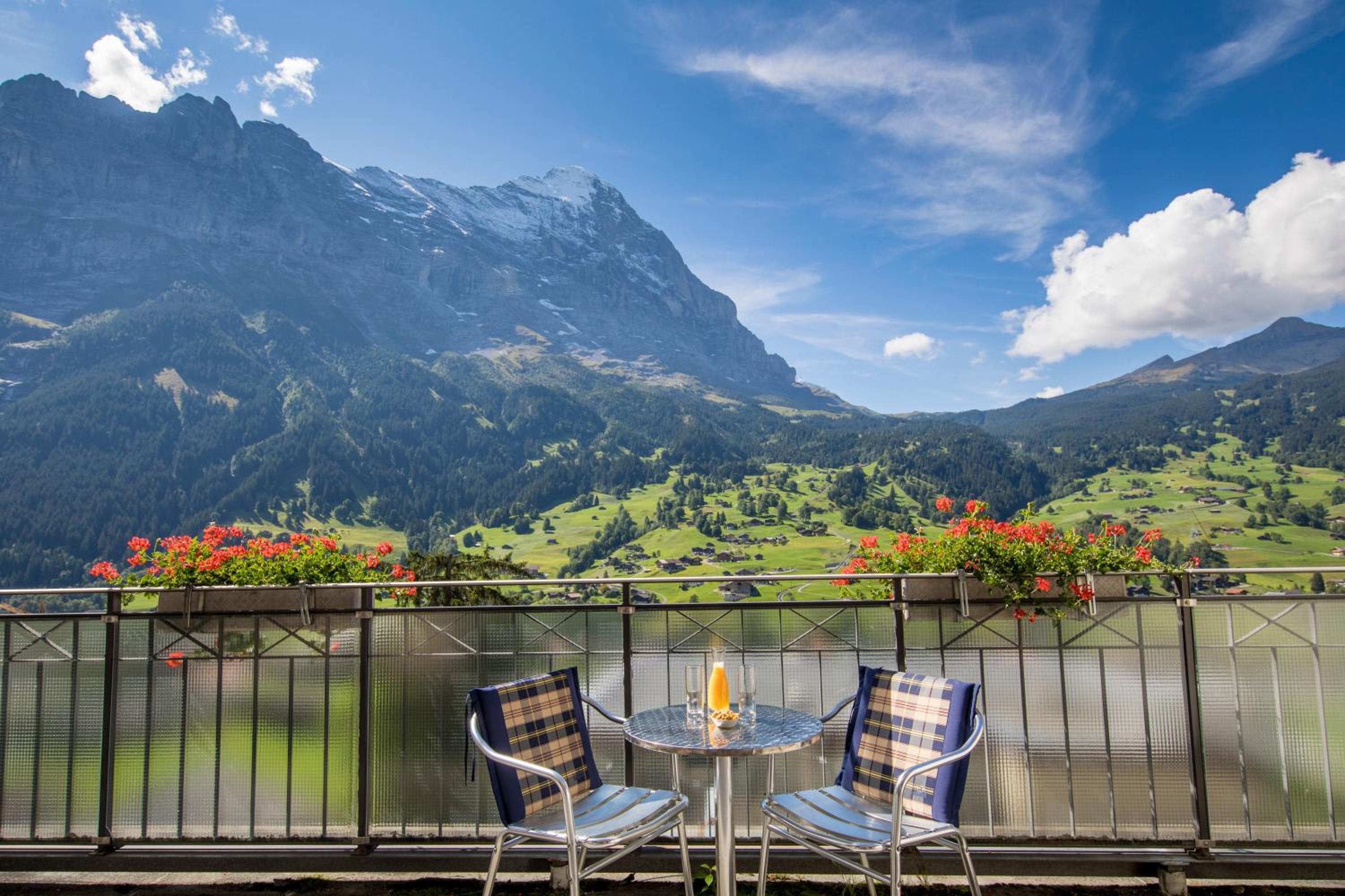 Classic Triple Room -  Eiger View with A/C - Photo 3