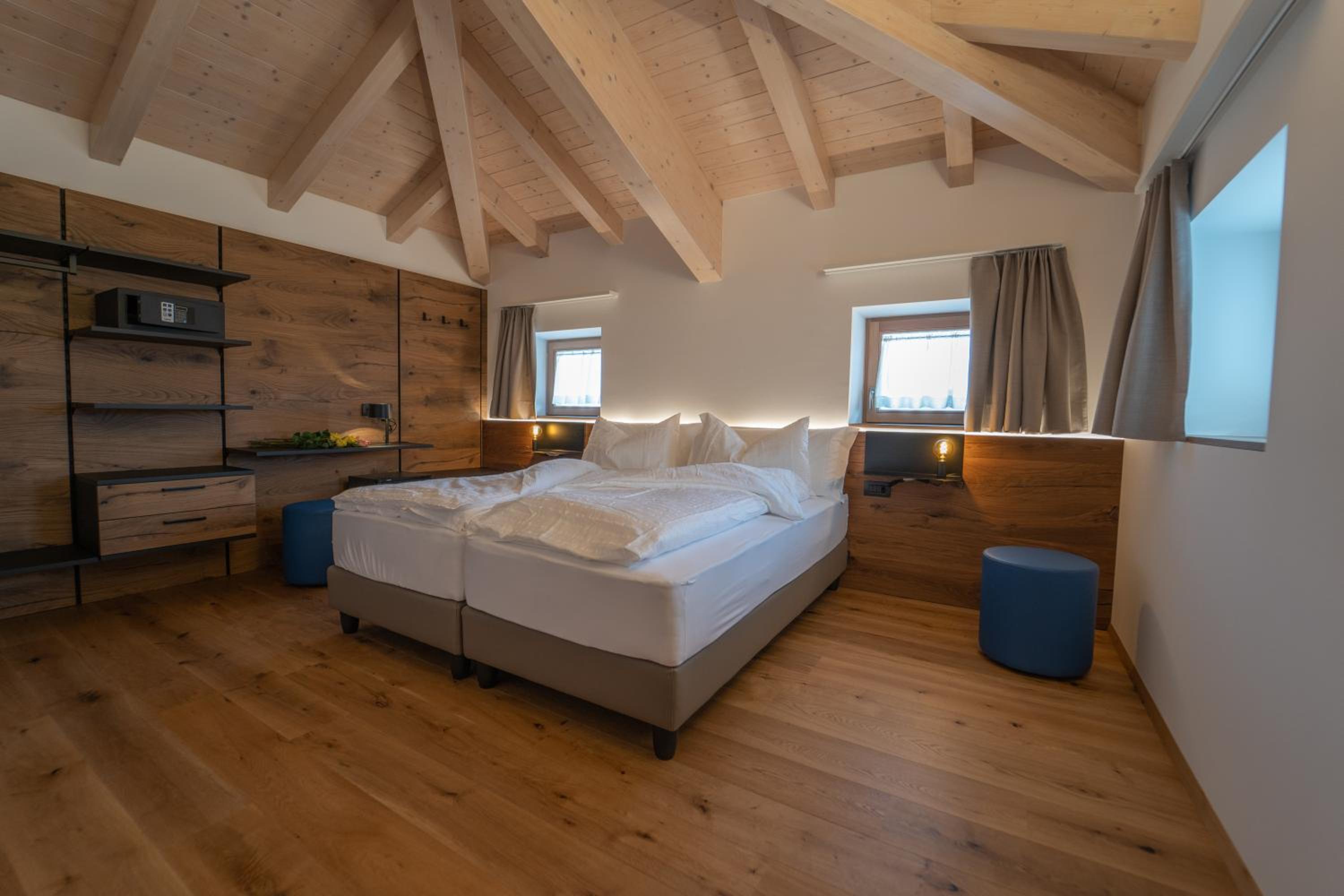 Double or Twin Room with Private Bathroom photo 2