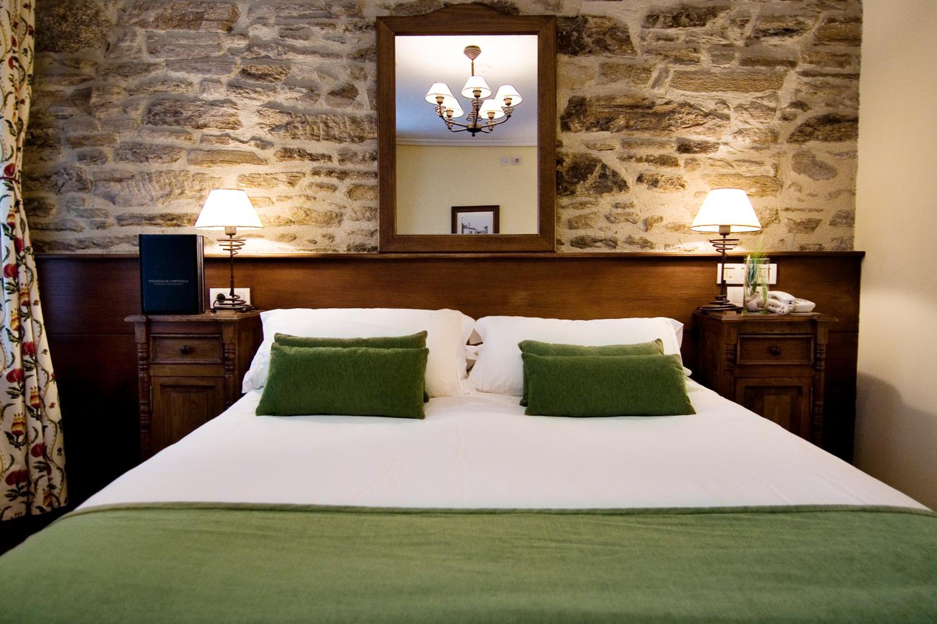 Double or Twin Room - Photo 1