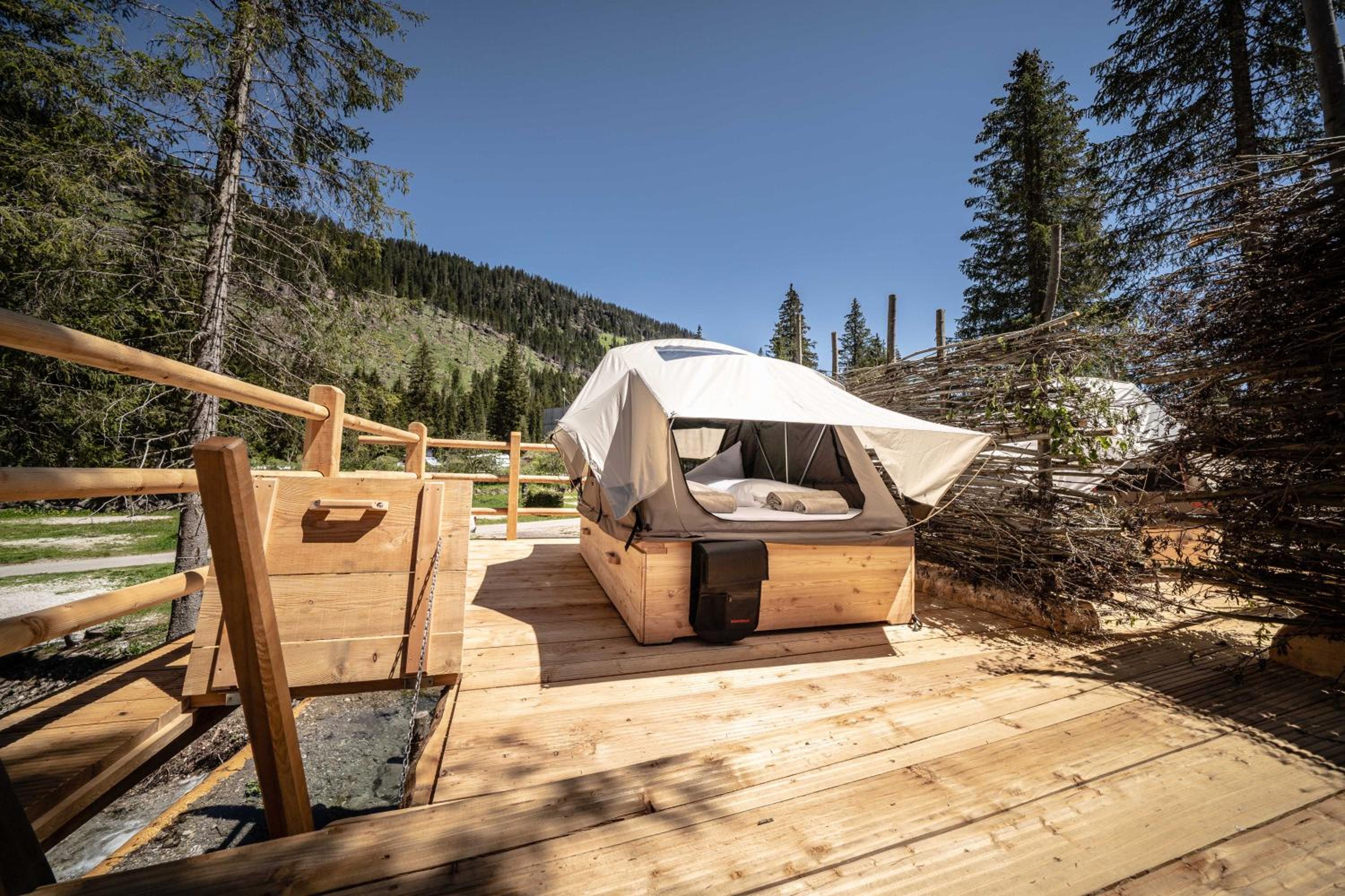 Tent - Photo 2