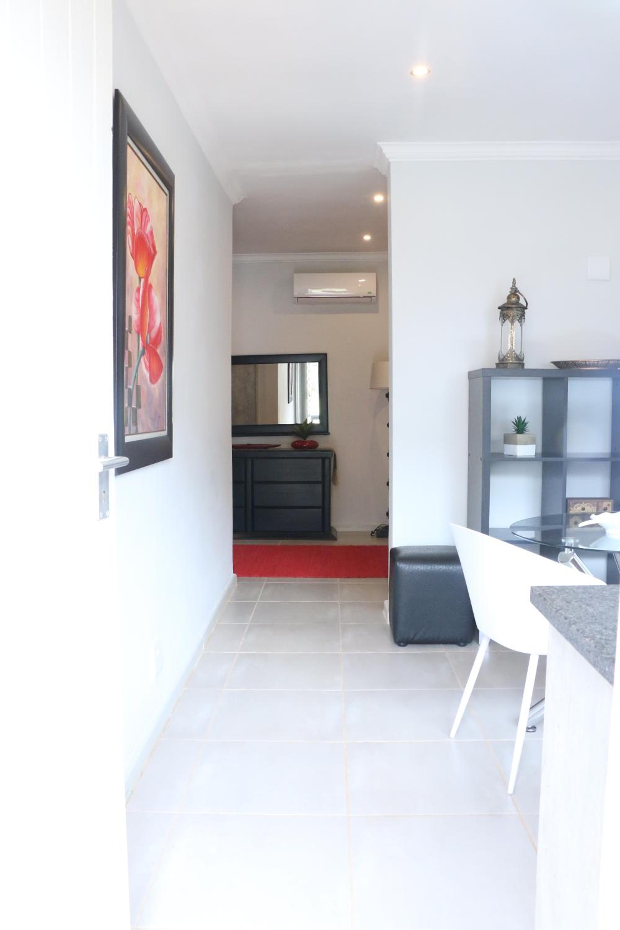Apartment - Photo 1