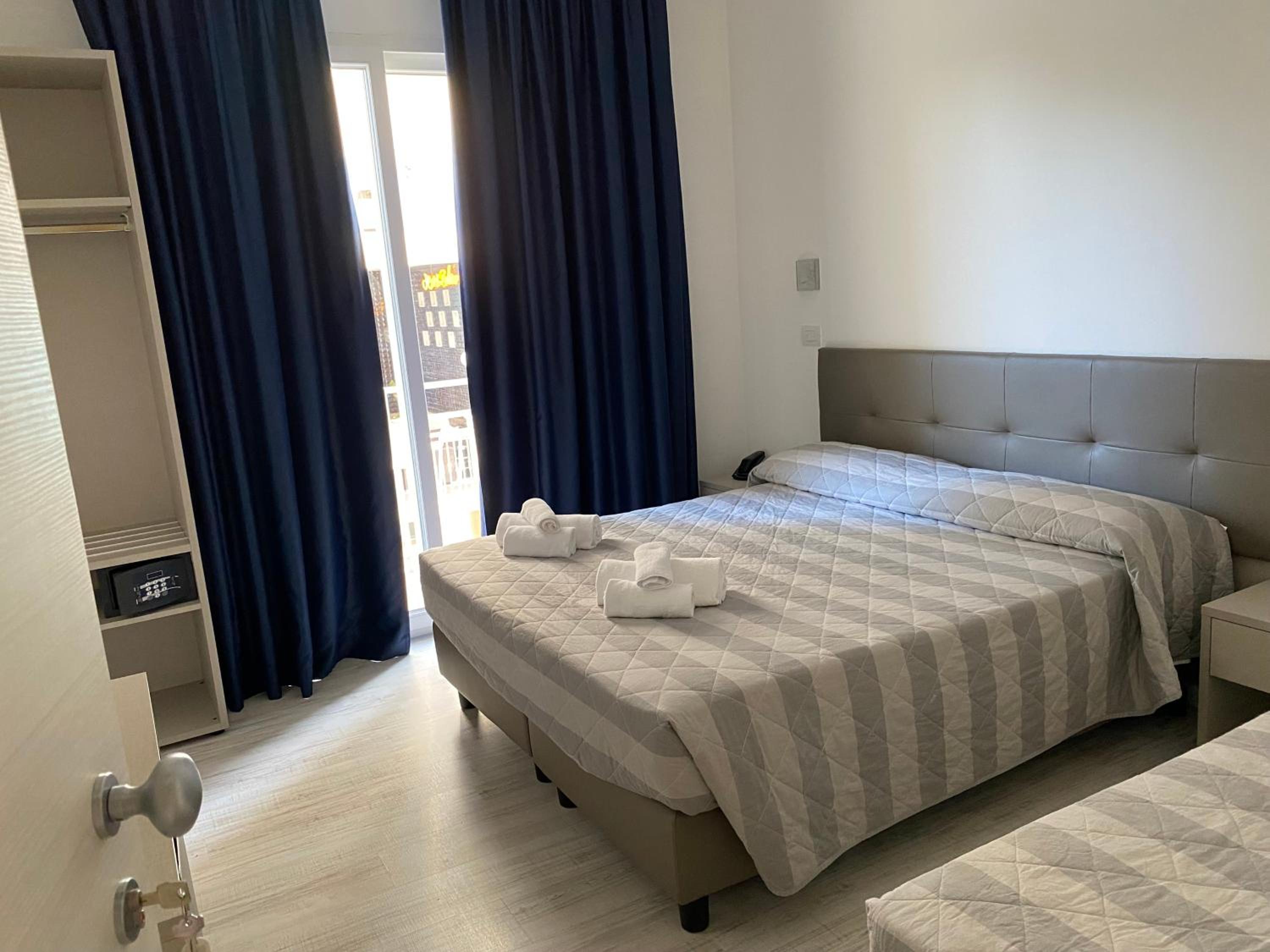 Comfort Triple Room - Photo 9