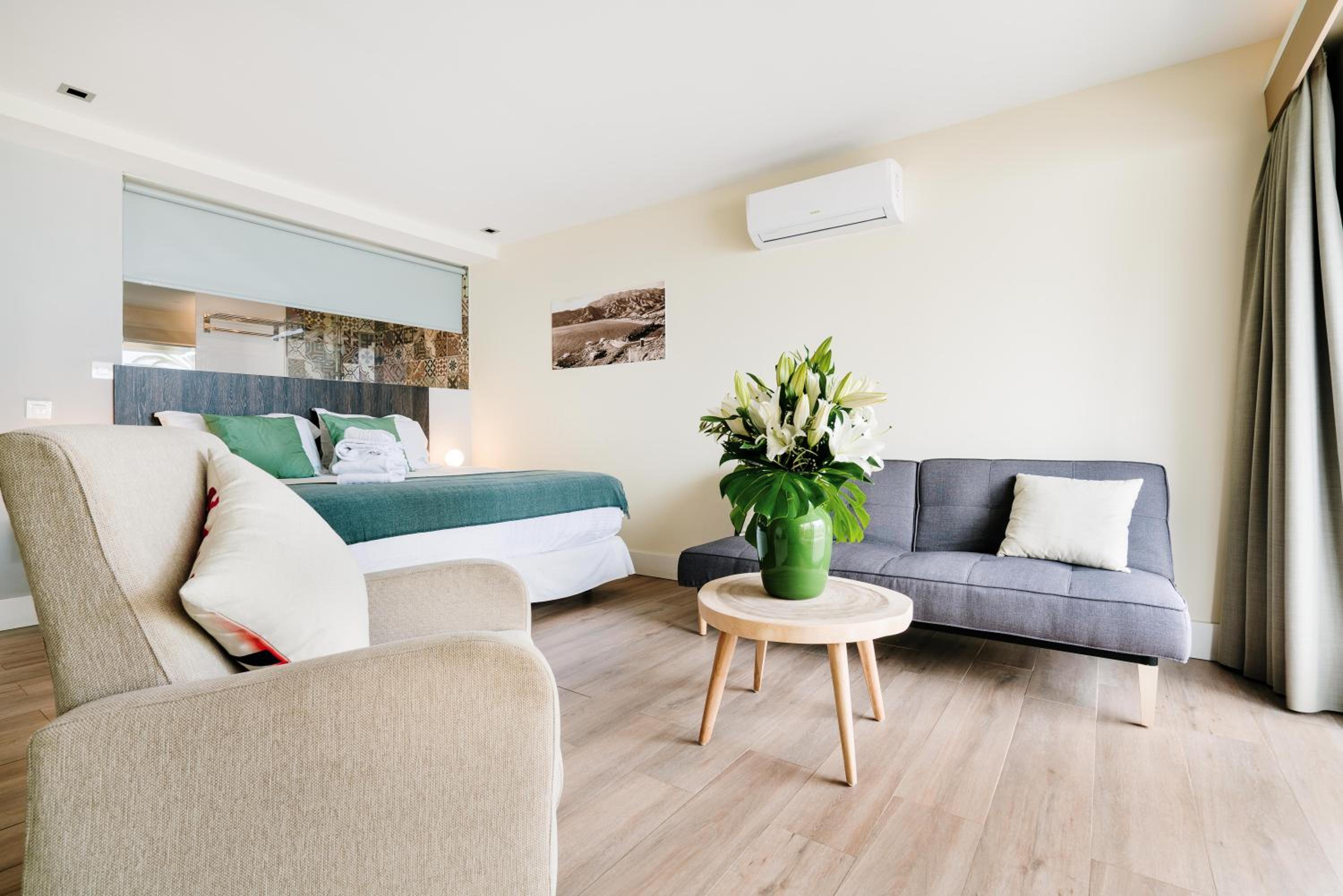 Suite con vista parcial al mar