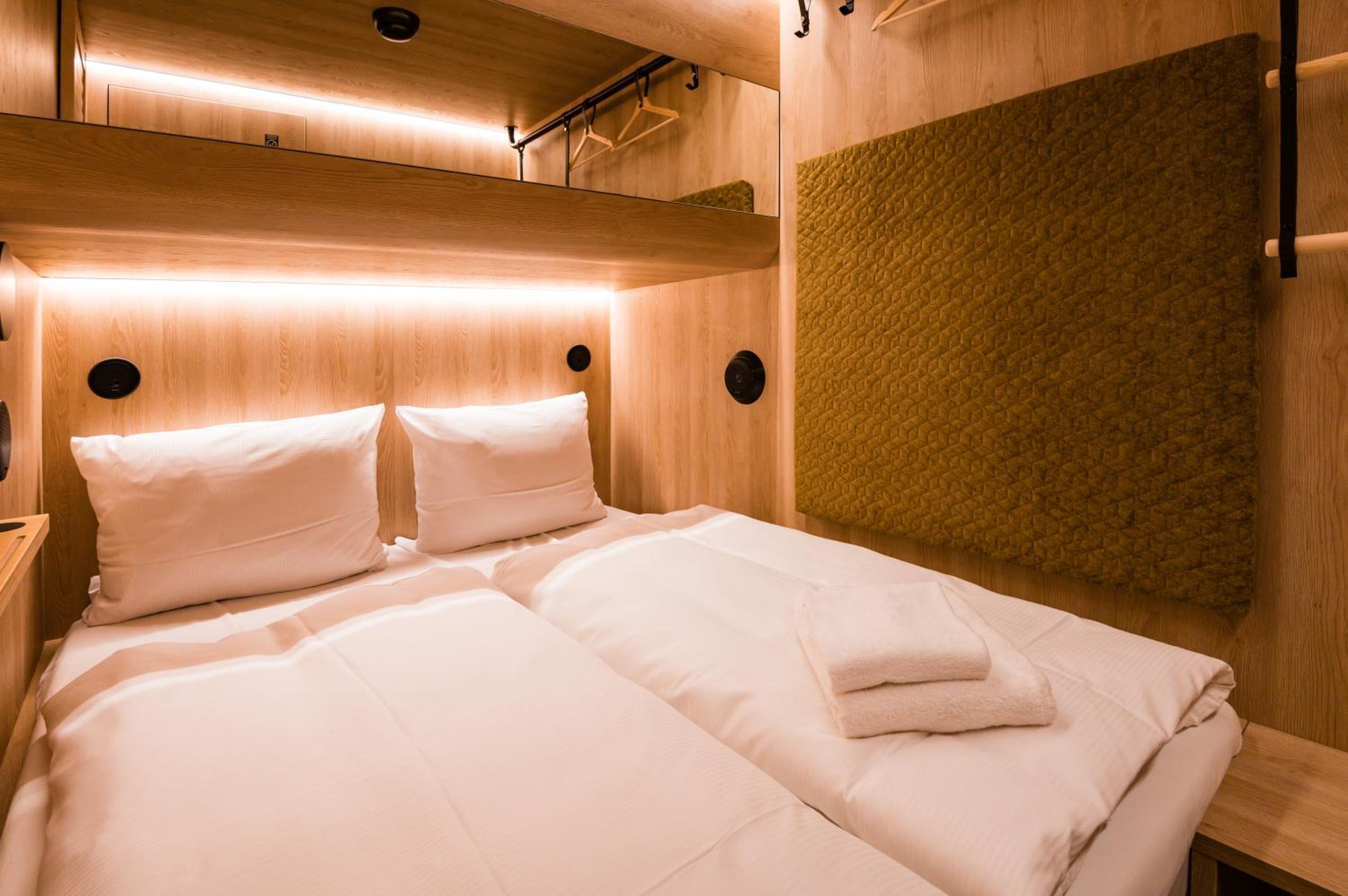 Double Cabin with Shared Bathroom