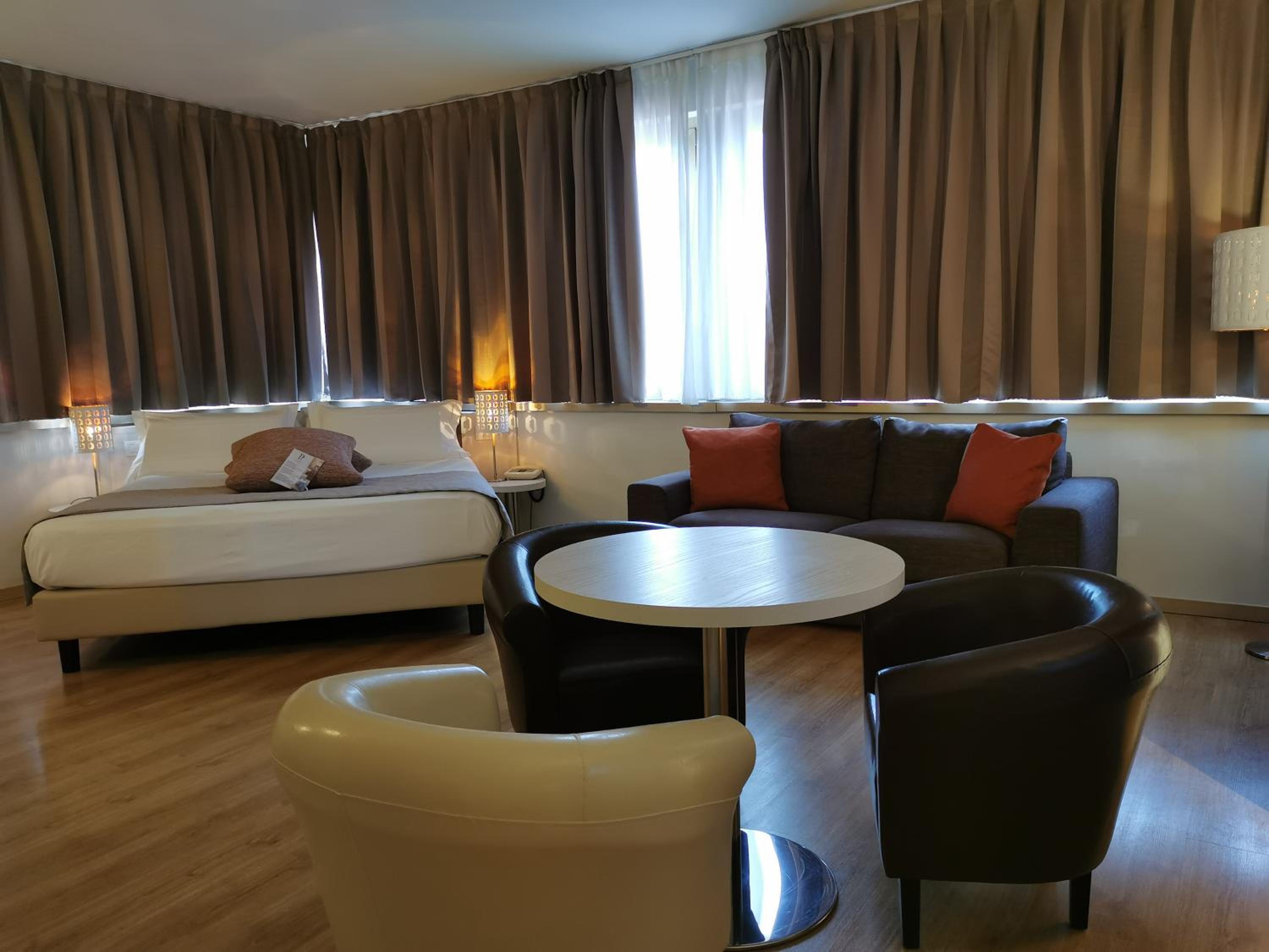 Junior Suite - Photo 7