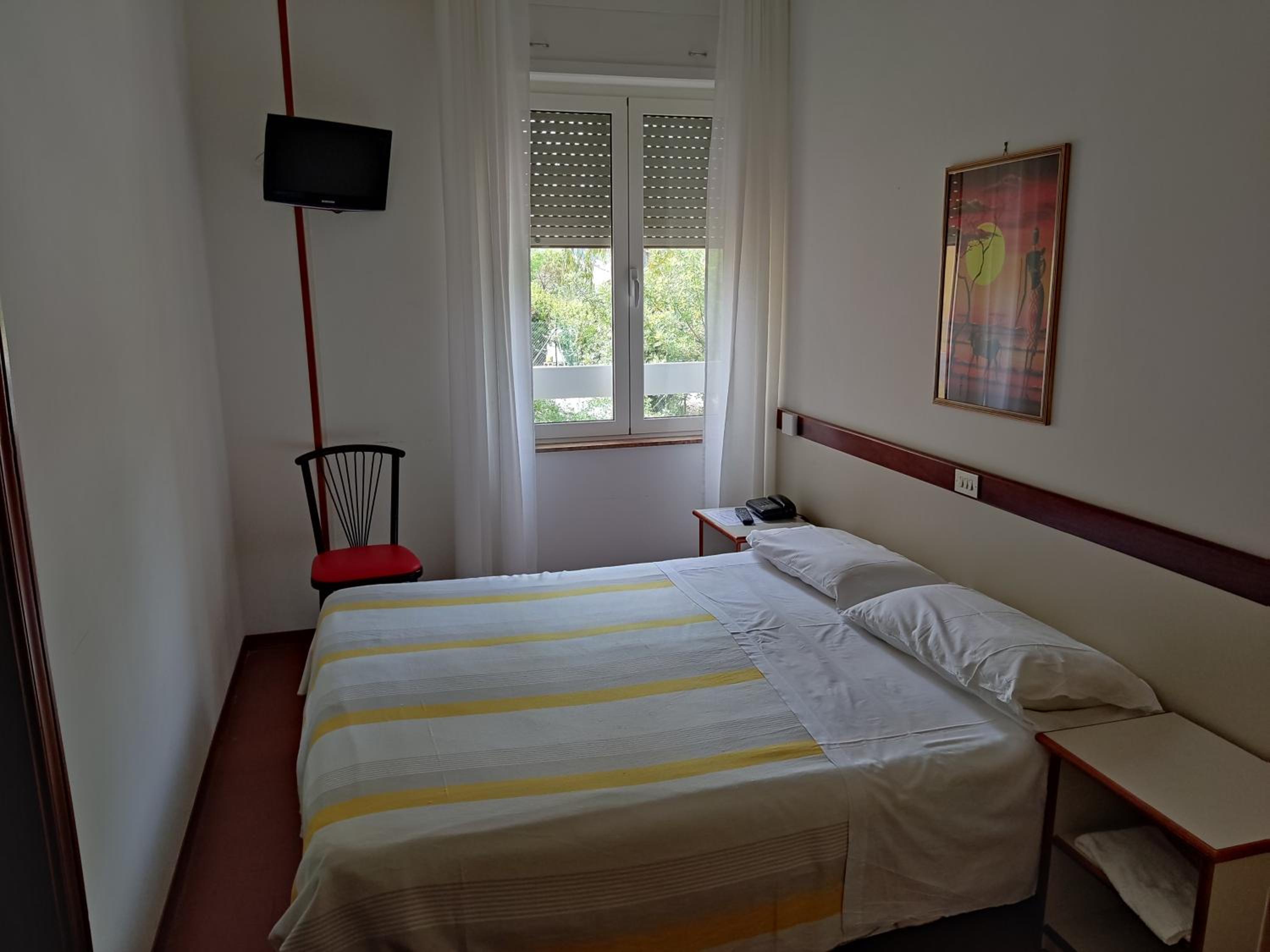 Single Room With Private Bathroom