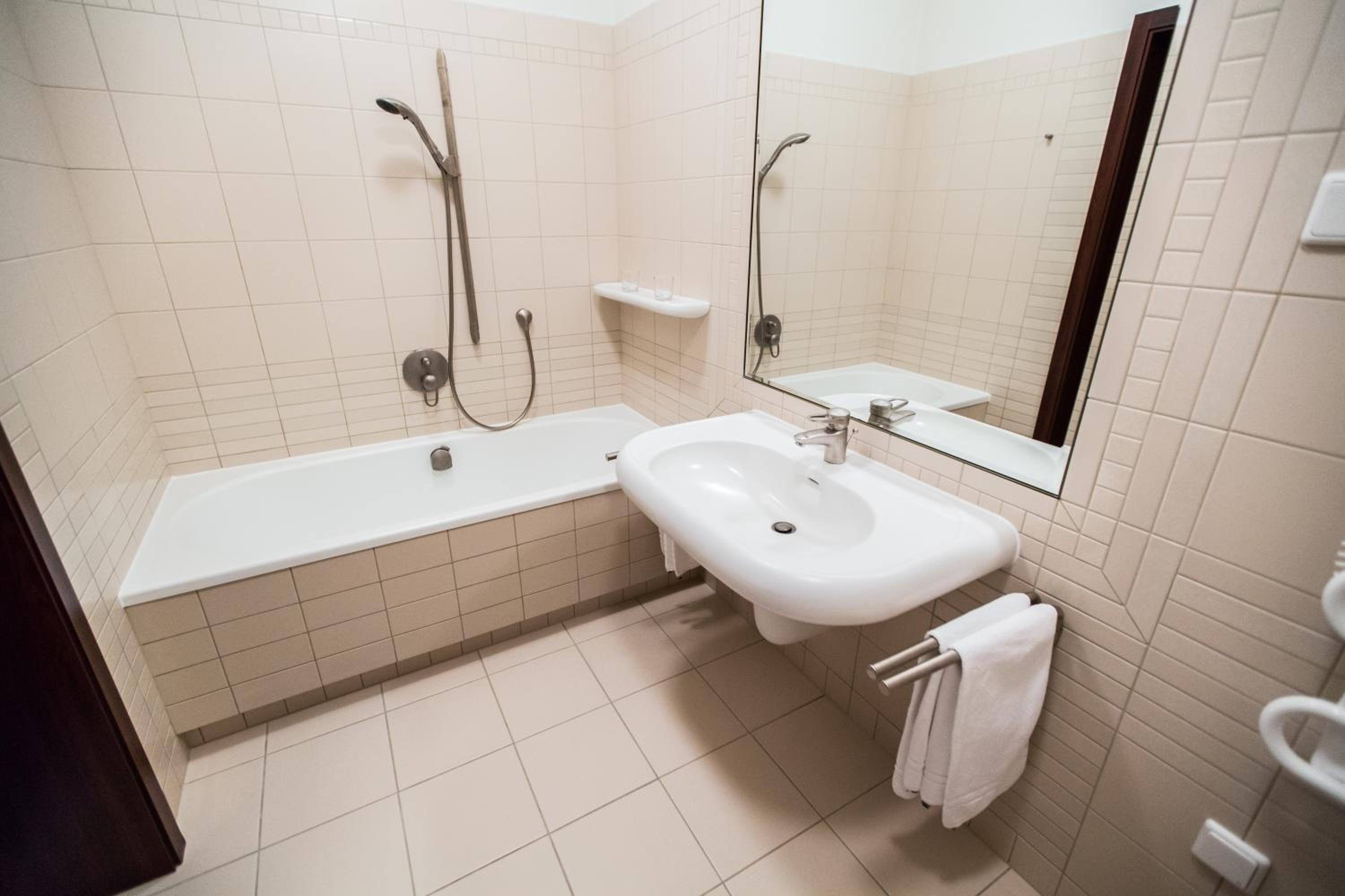 Apartment - Photo 4