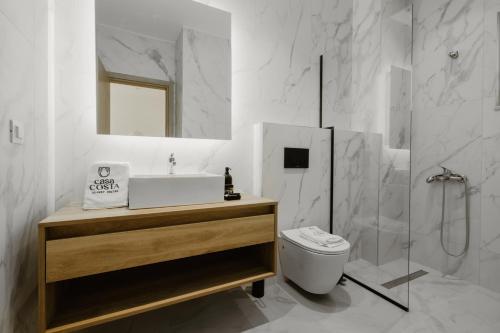 One-Bedroom Apartment - Photo 3