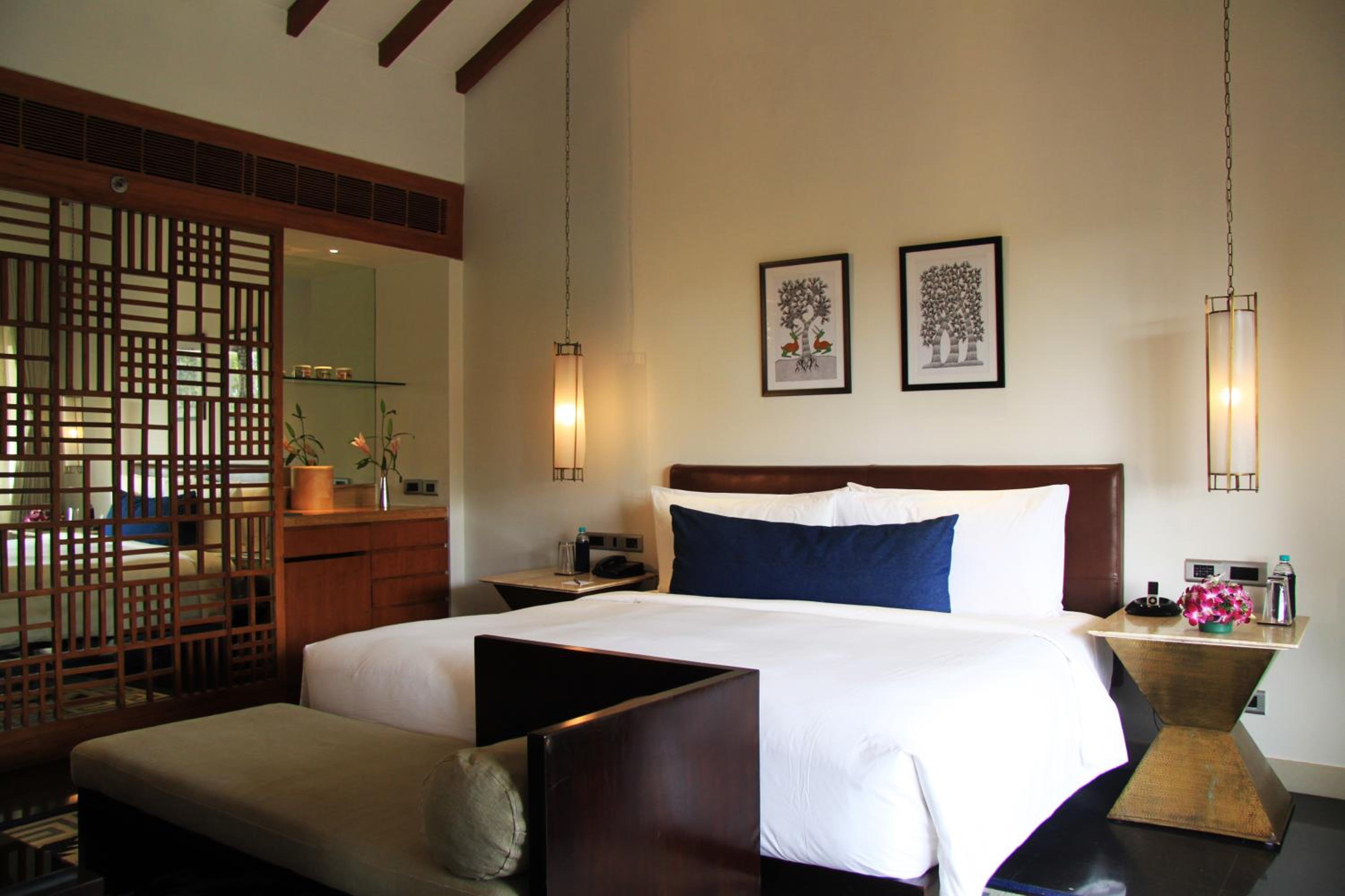 Club Suite with Balcony and Pool View photo 1