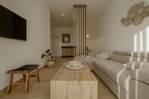 One-Bedroom Apartment - Photo 7