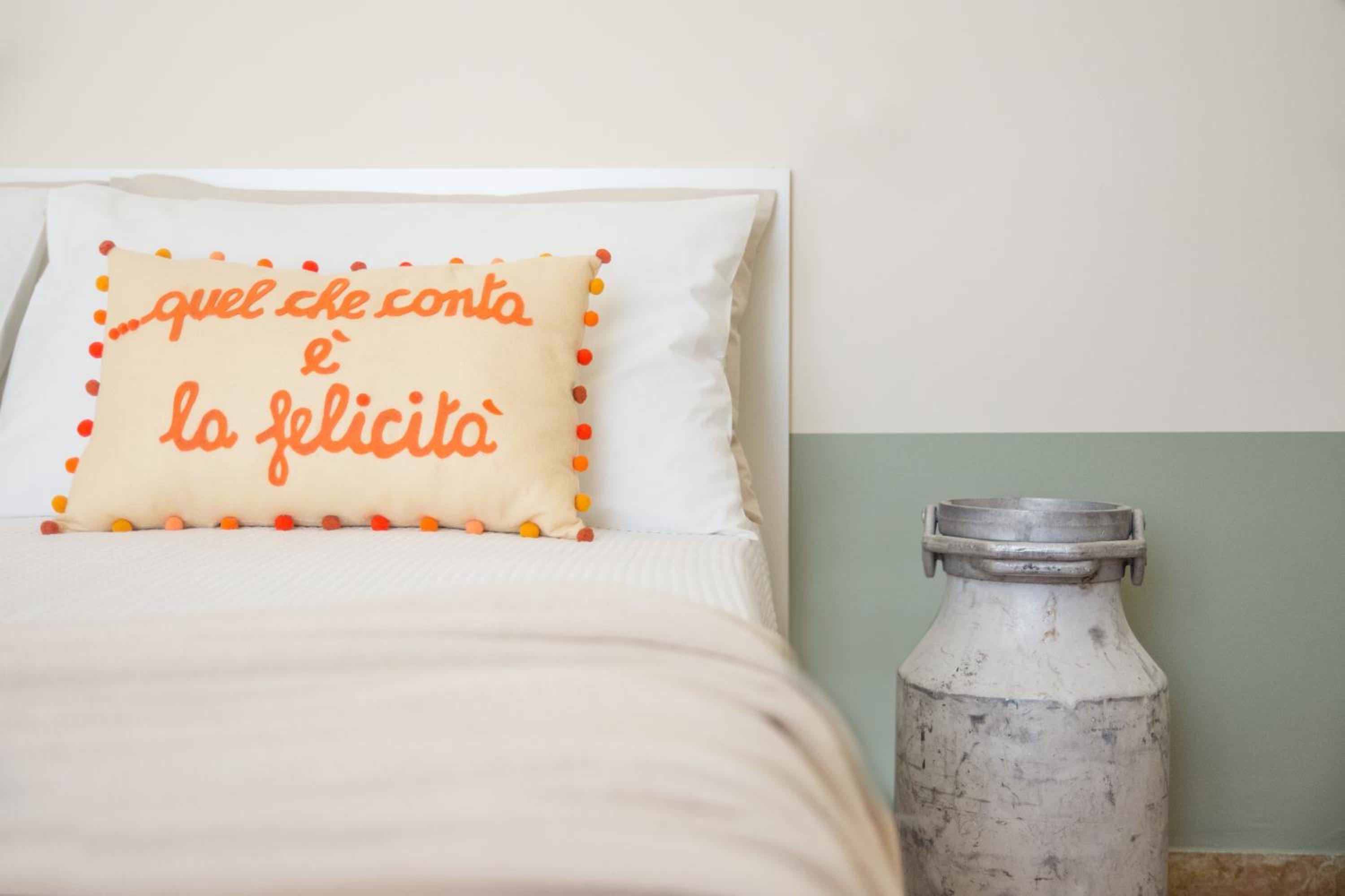 Small Double Room - Photo 2