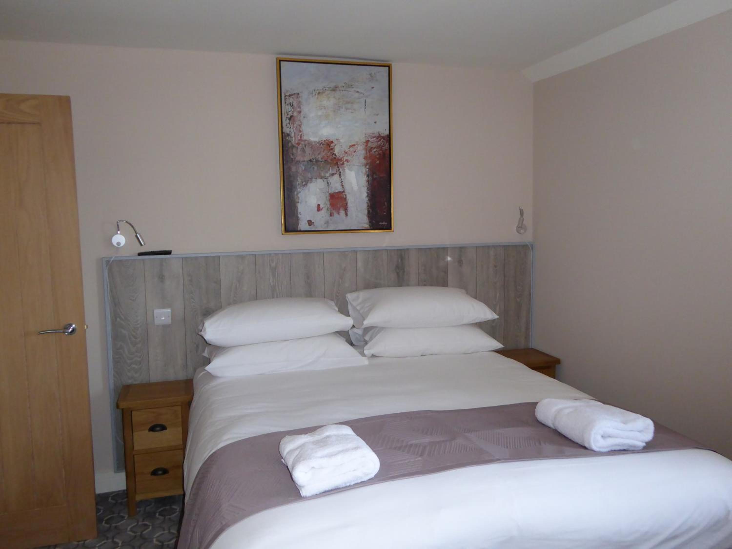 Deluxe King Room photo 1