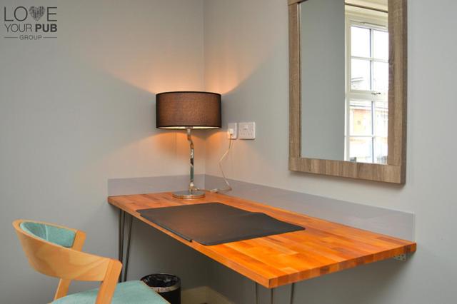 Deluxe King Room photo 1