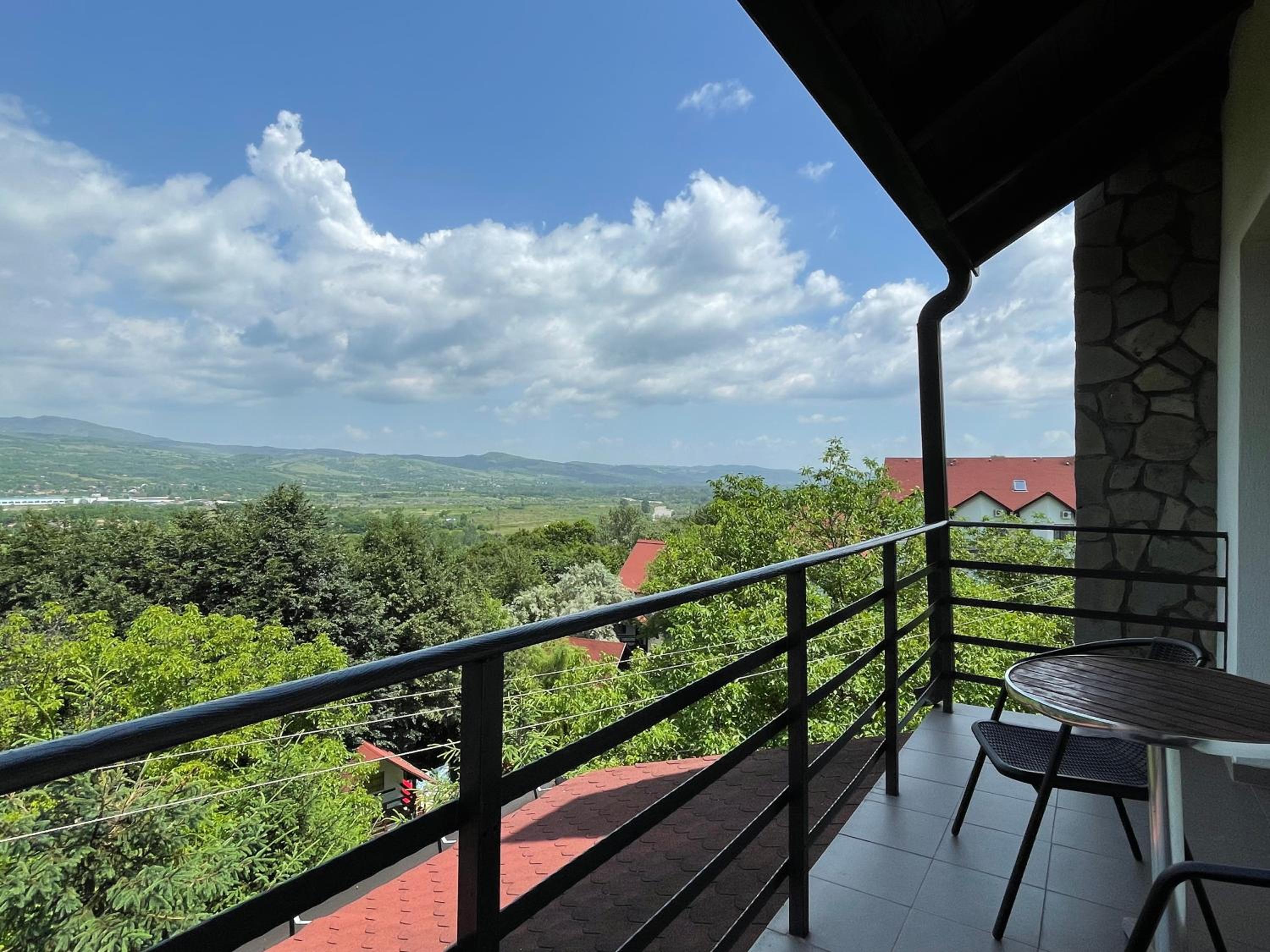 Double Room with Balcony - Photo 22