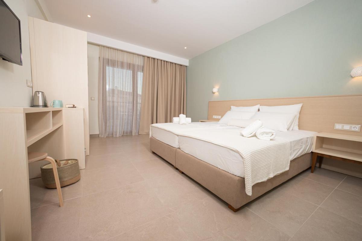 Superior Double or Twin Room with Garden View photo 2