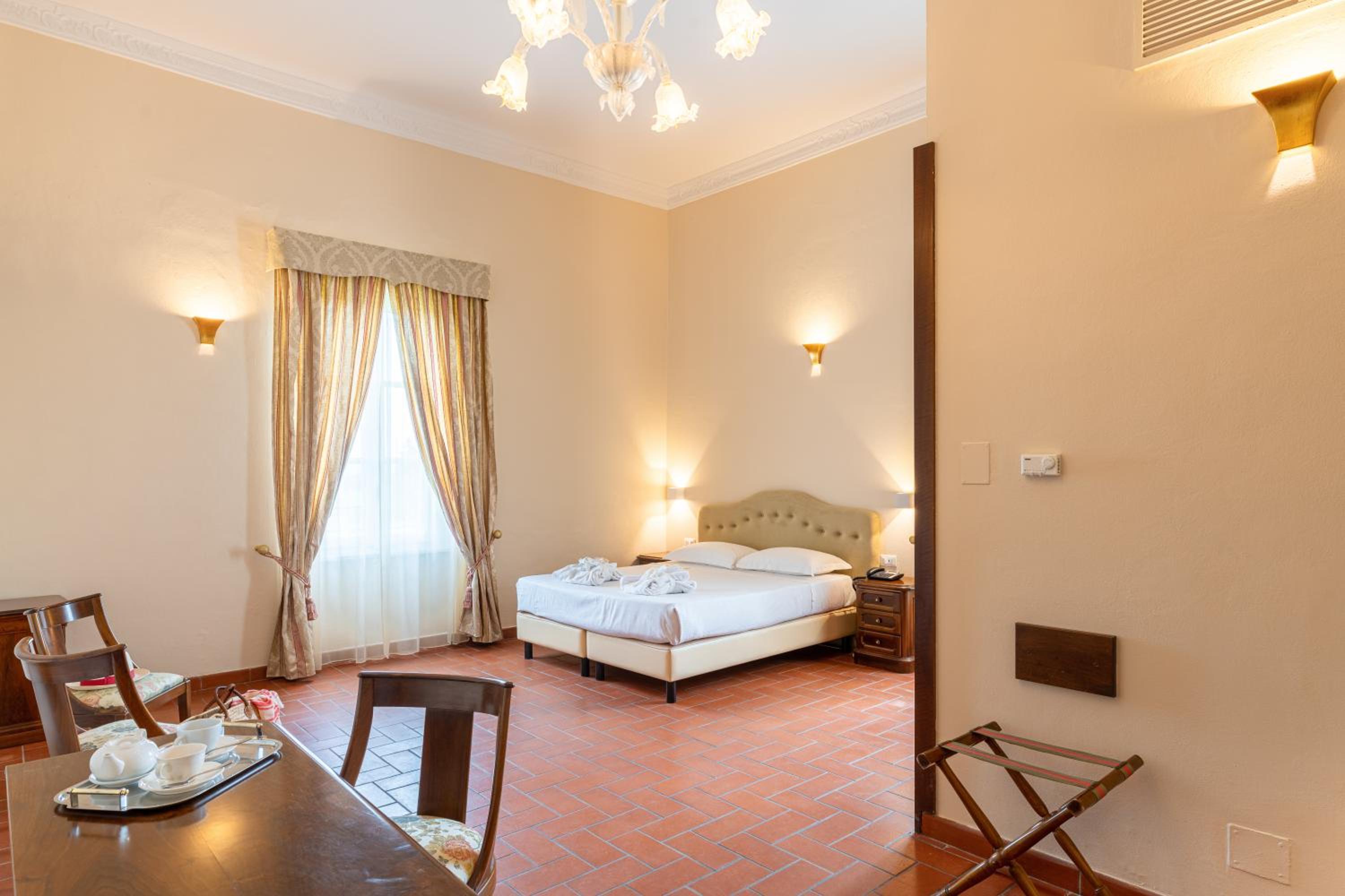 Junior Suite - Photo 10
