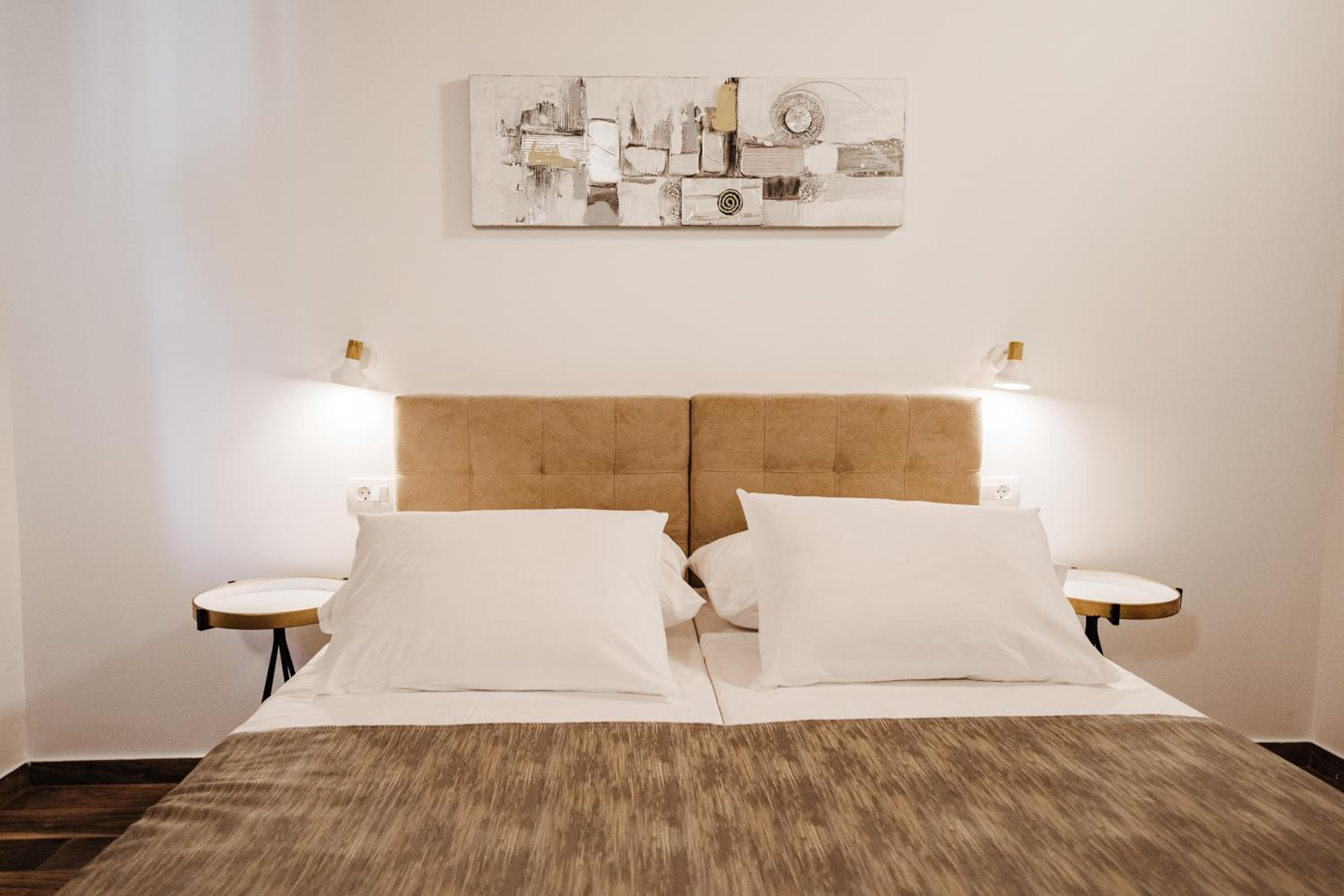 Double Or Twin Room photo 3