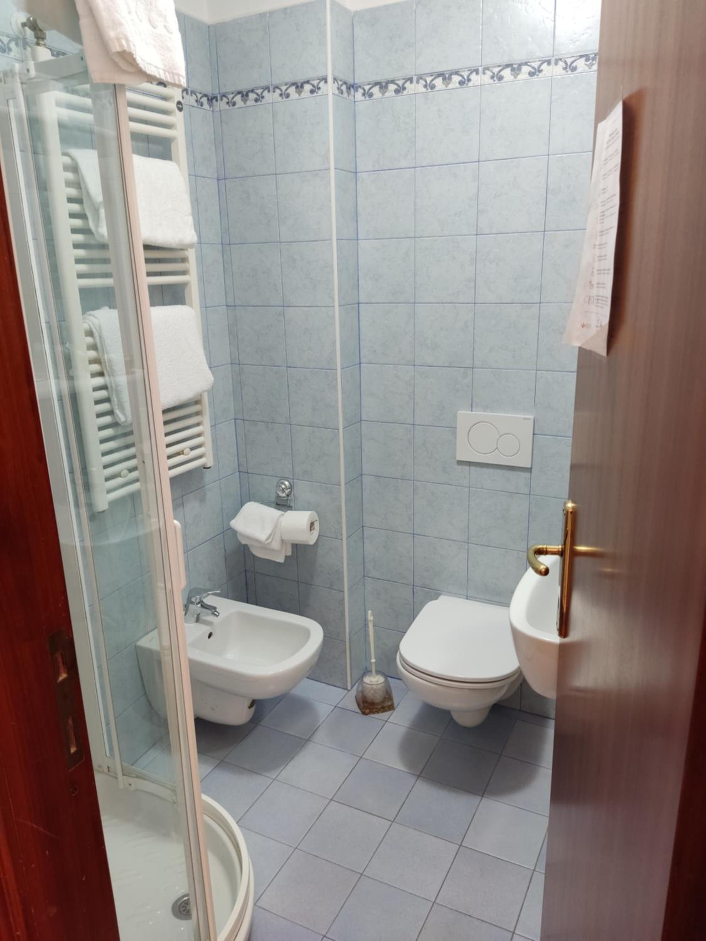 Standard Triple Room With Sea View photo 2
