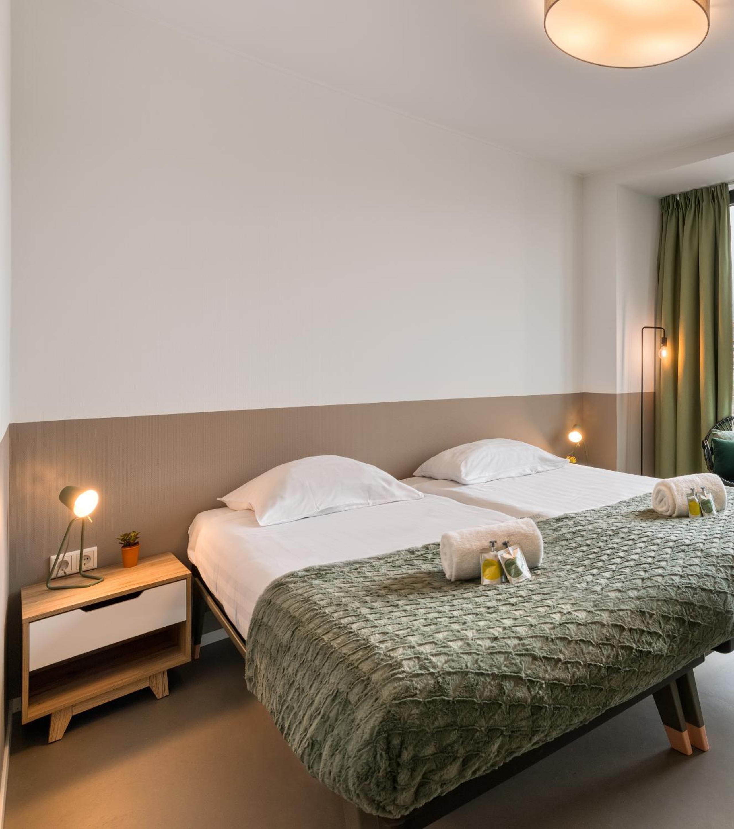 Comfort Double Room with Private Bathroom and Shower - Photo 1