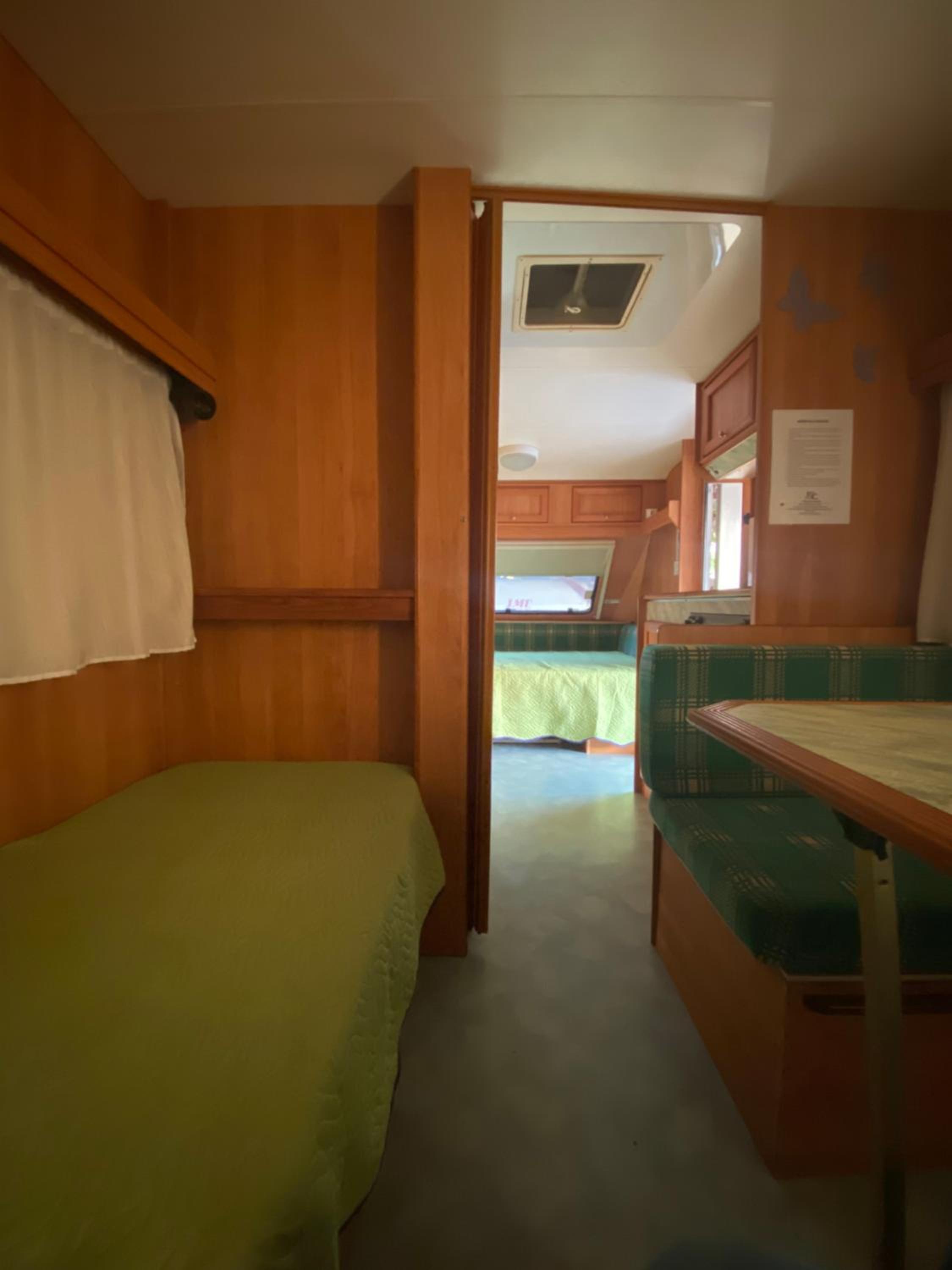 Caravana (2 adultos + 1 niño)