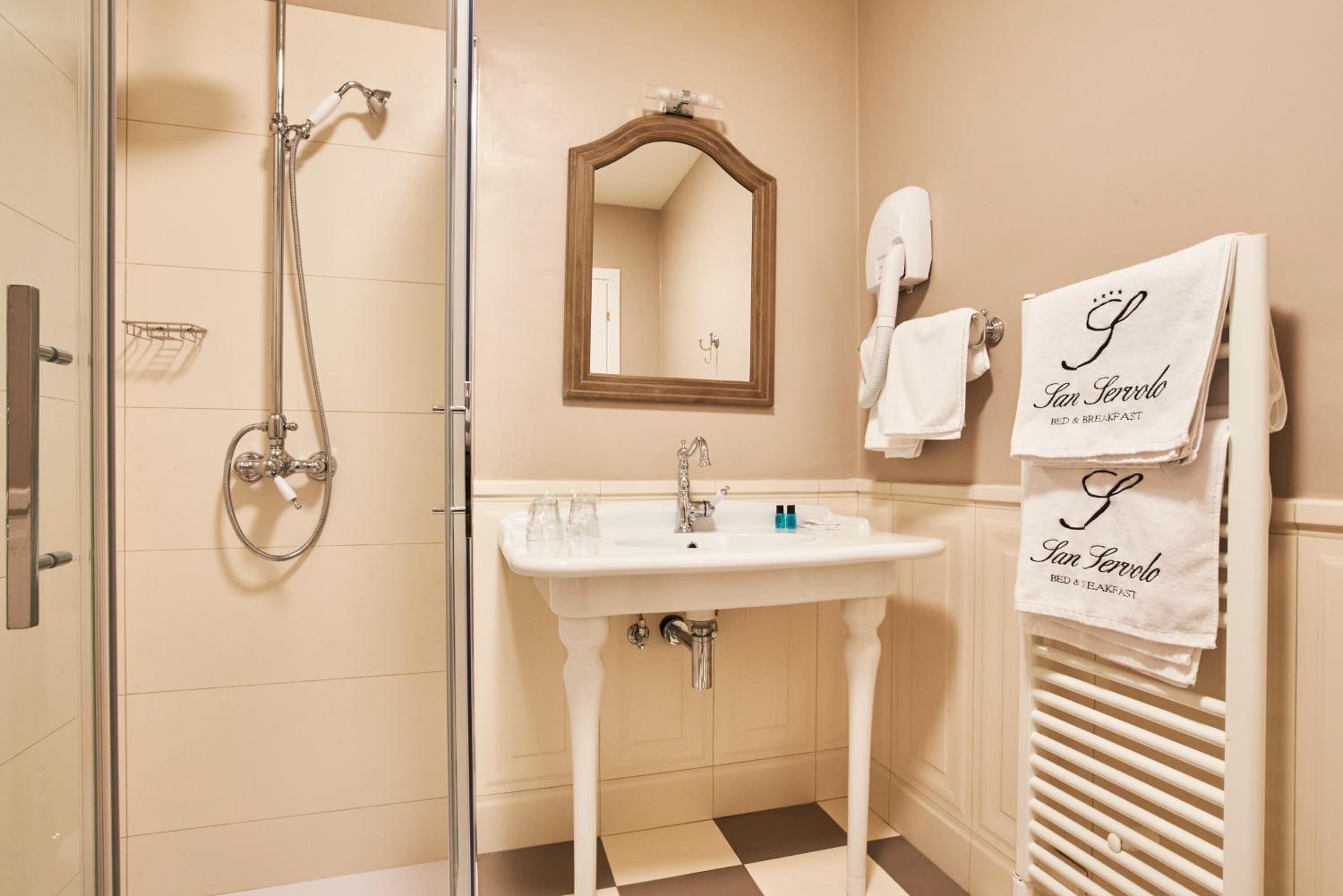 Comfort Double Room - Villa Romantica photo 2
