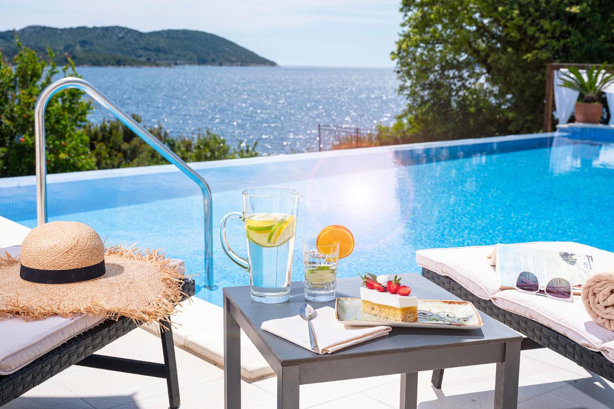 Villa with Private Pool photo 2