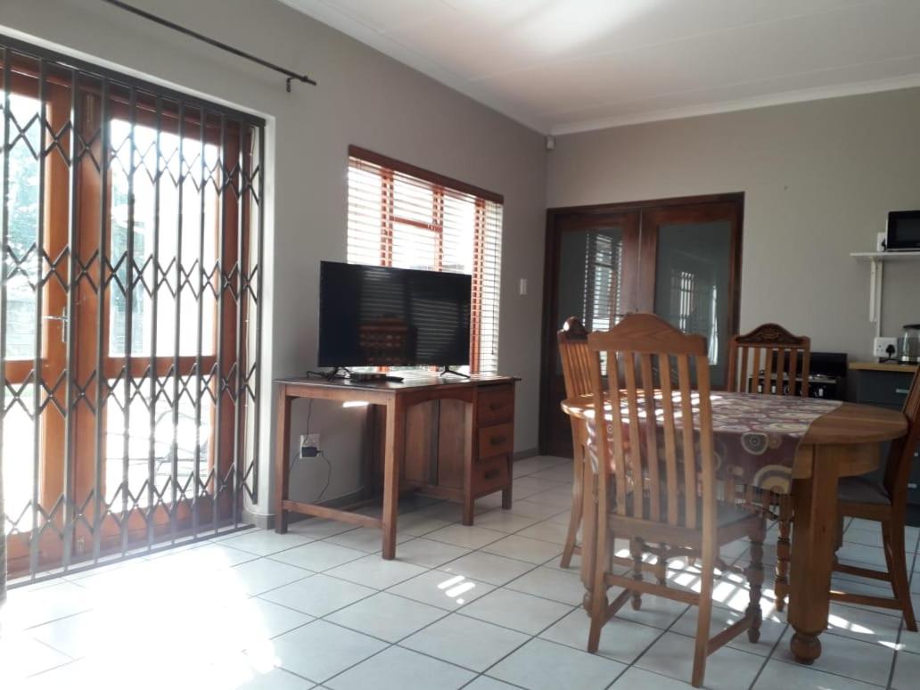 Two-Bedroom Apartment - Photo 10