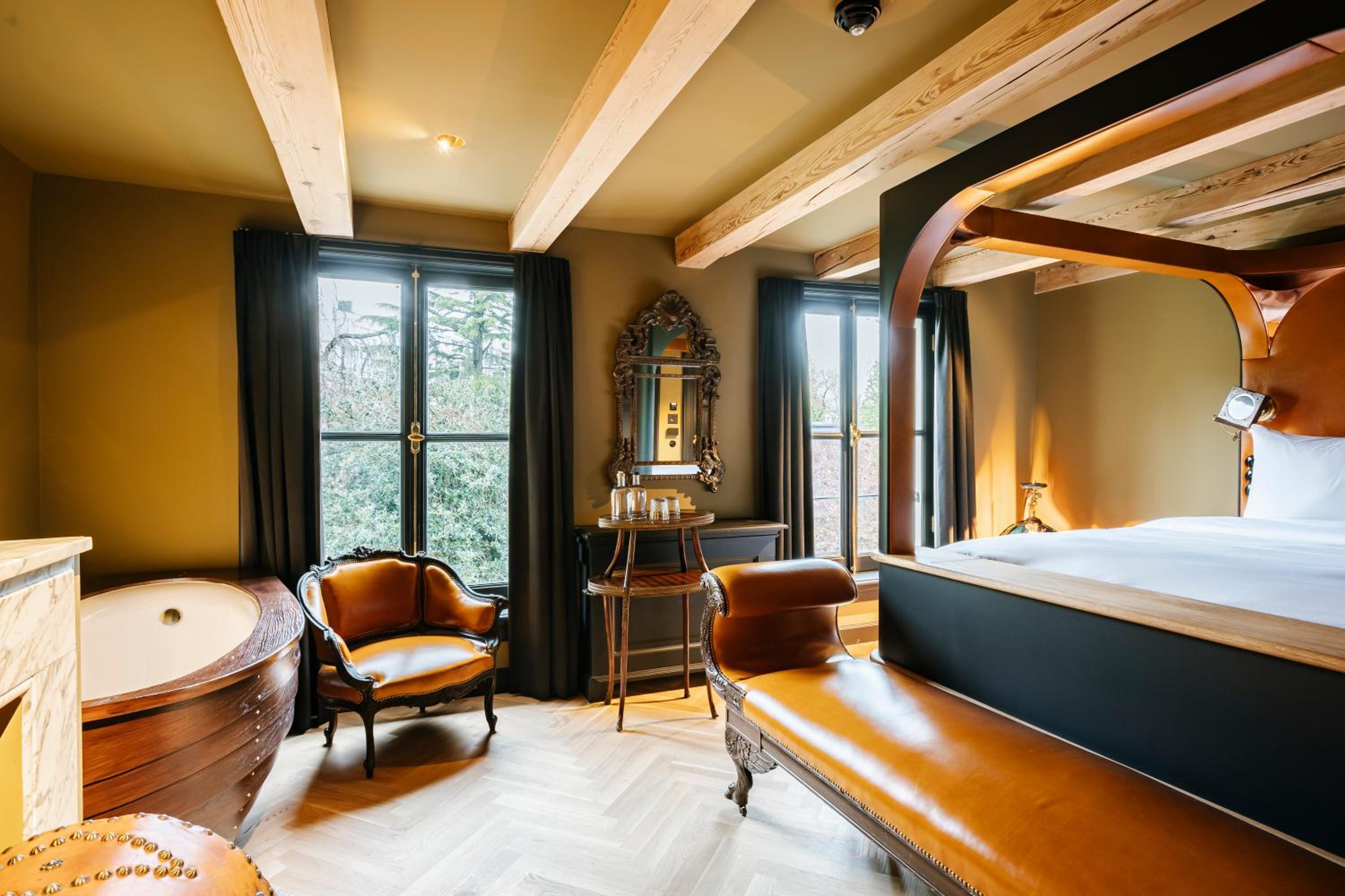 Grand Deluxe Double Room (Abel Tasman)