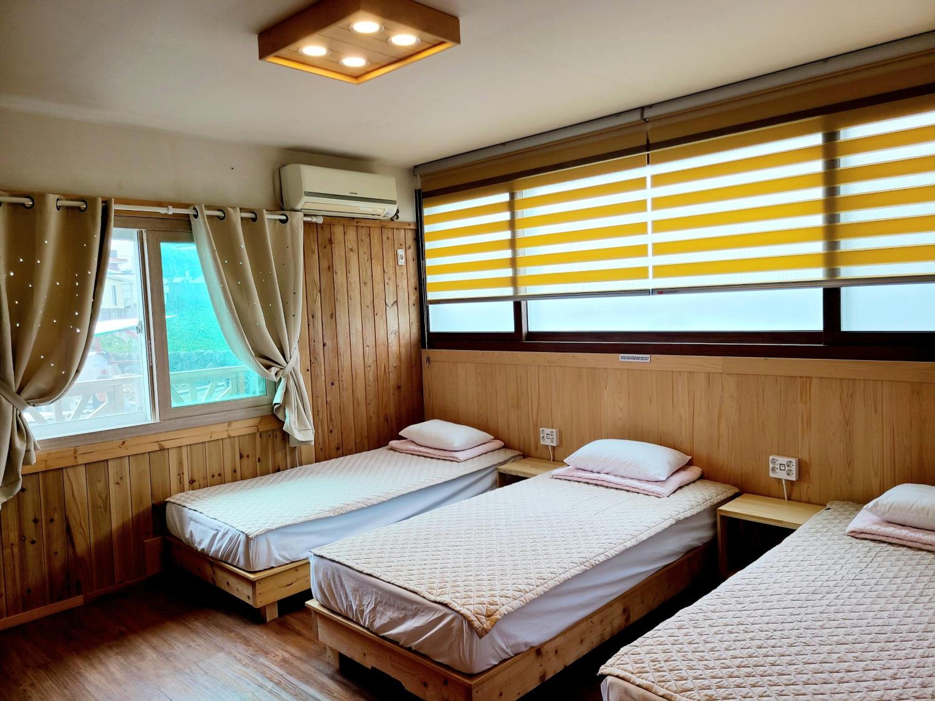 Comfort Triple Room with Shower
