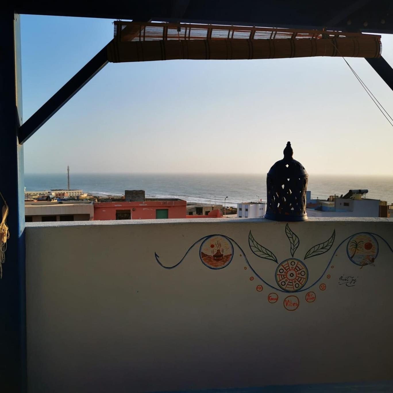 Double or Twin Room with Side Sea View - Photo 5